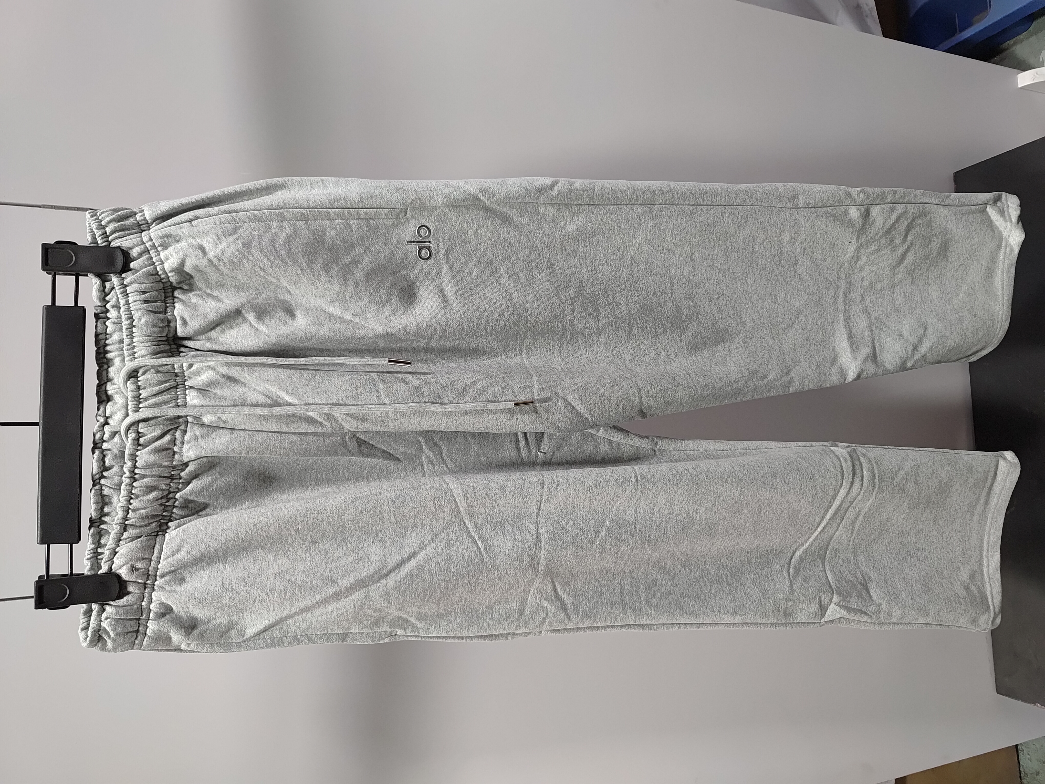 Alo Yoga Accolade 1/4 Zip Pullover Set Grey review Stockicks 05