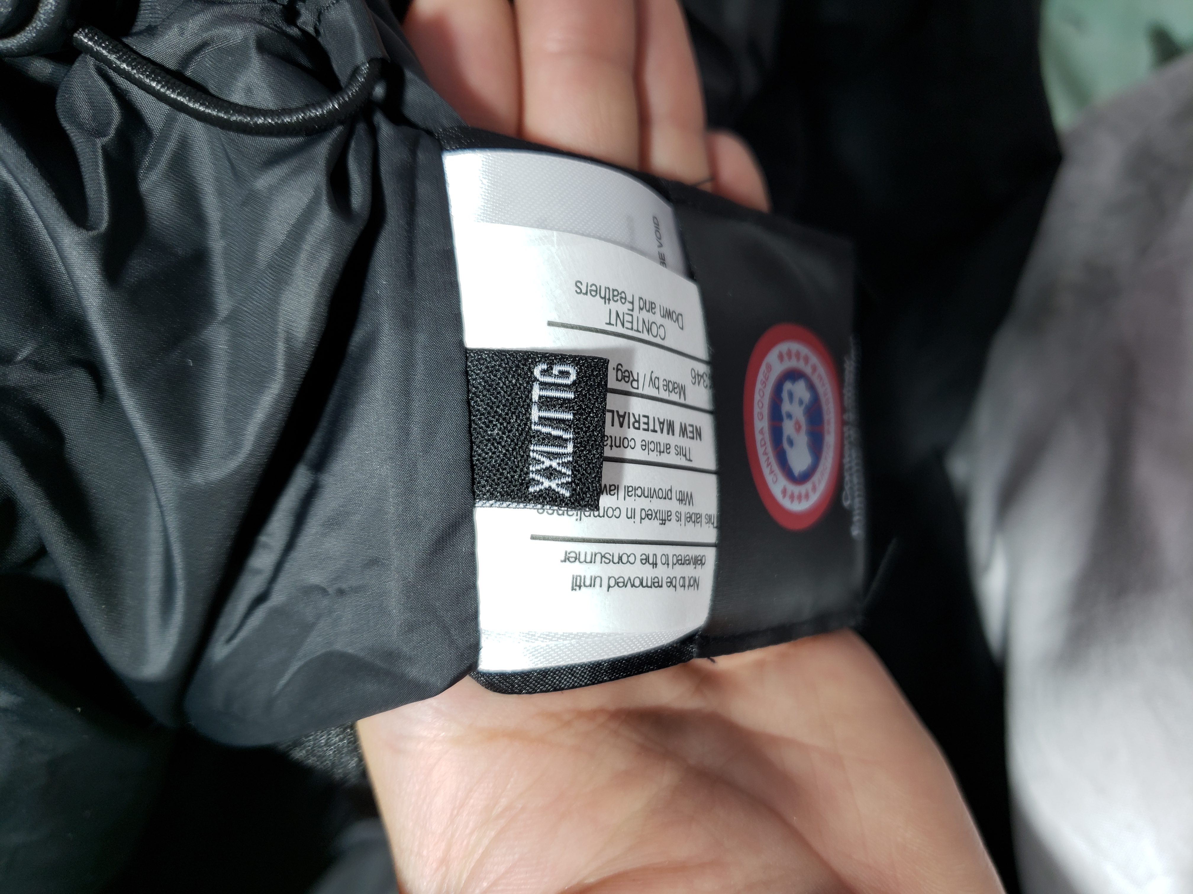 Canada Goose Wyndham Parka Black Down Jacket（No fur collar） review Stockicks 00