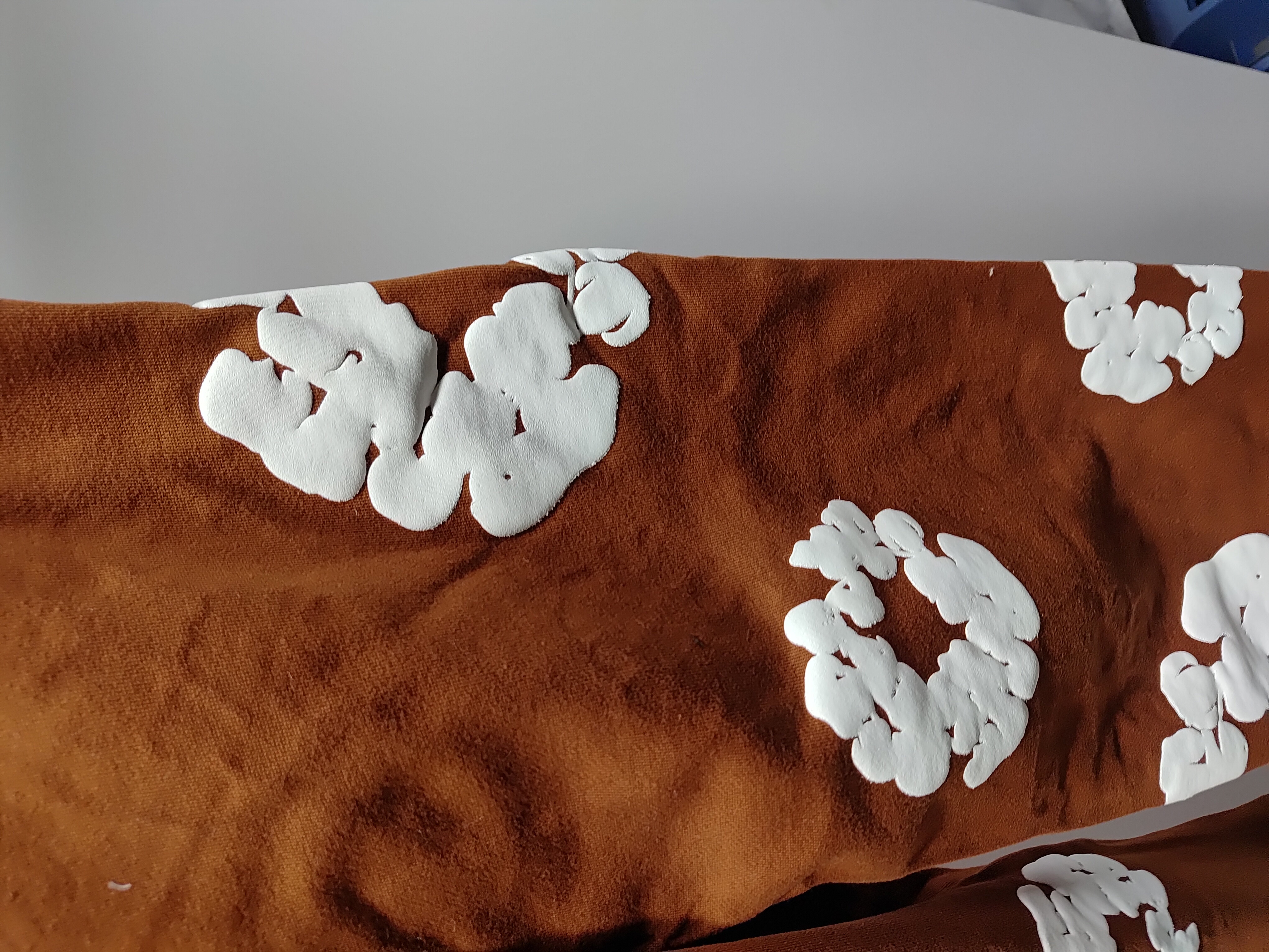 Denim Tears The Cotton Wreath Sweatpants Brown review Stockicks 03