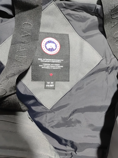 Canada Goose Wyndham Parka Graphite review 