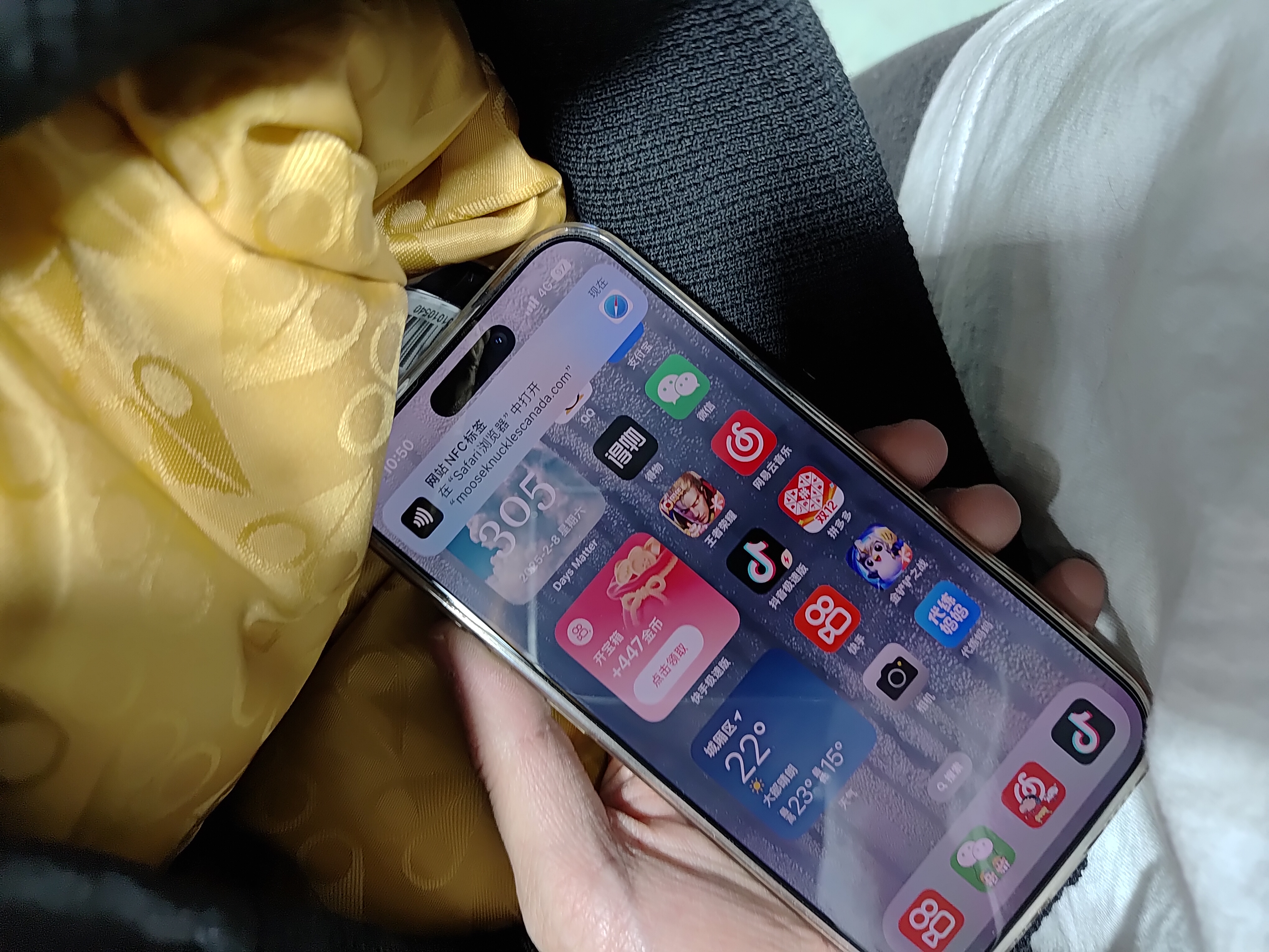 Moose Knuckles Gold Ballistic Bomber Neoshear（NFC) review Stockicks 01