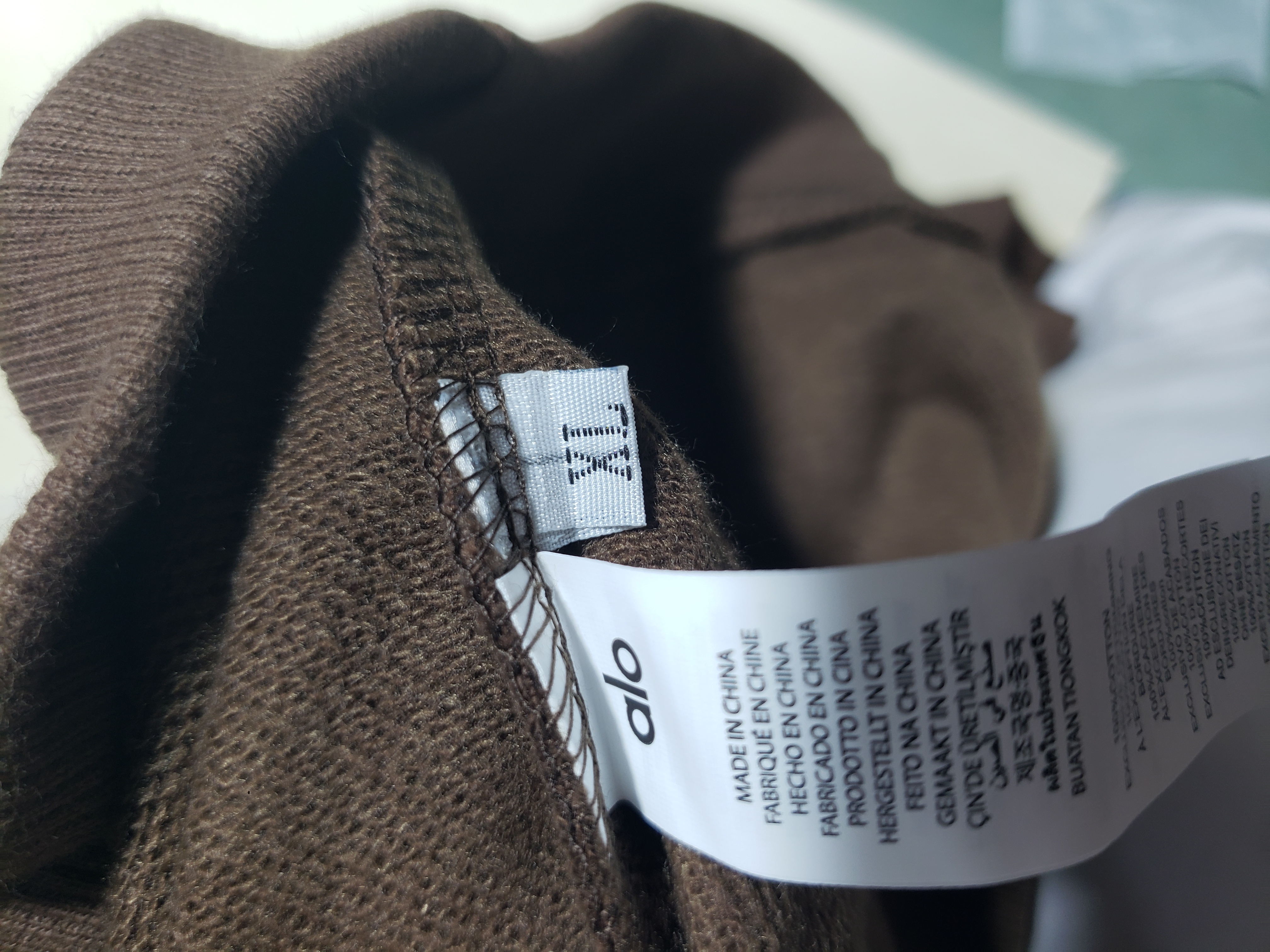 Alo Yoga Accolade Full Zip Hoodie Brown review Stockicks 00