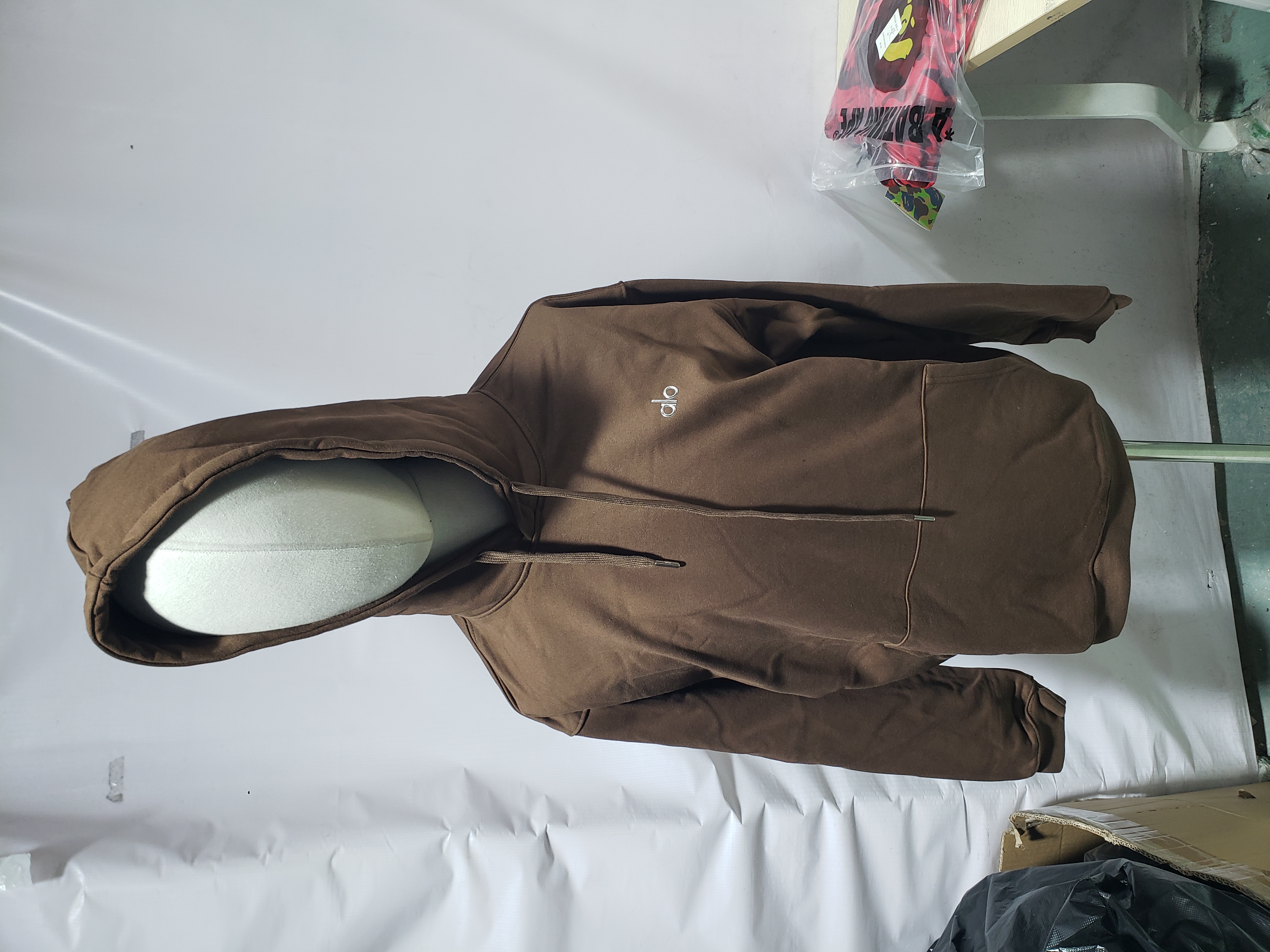 Alo Yoga Accolade Full Zip Hoodie Brown review Stockicks 01