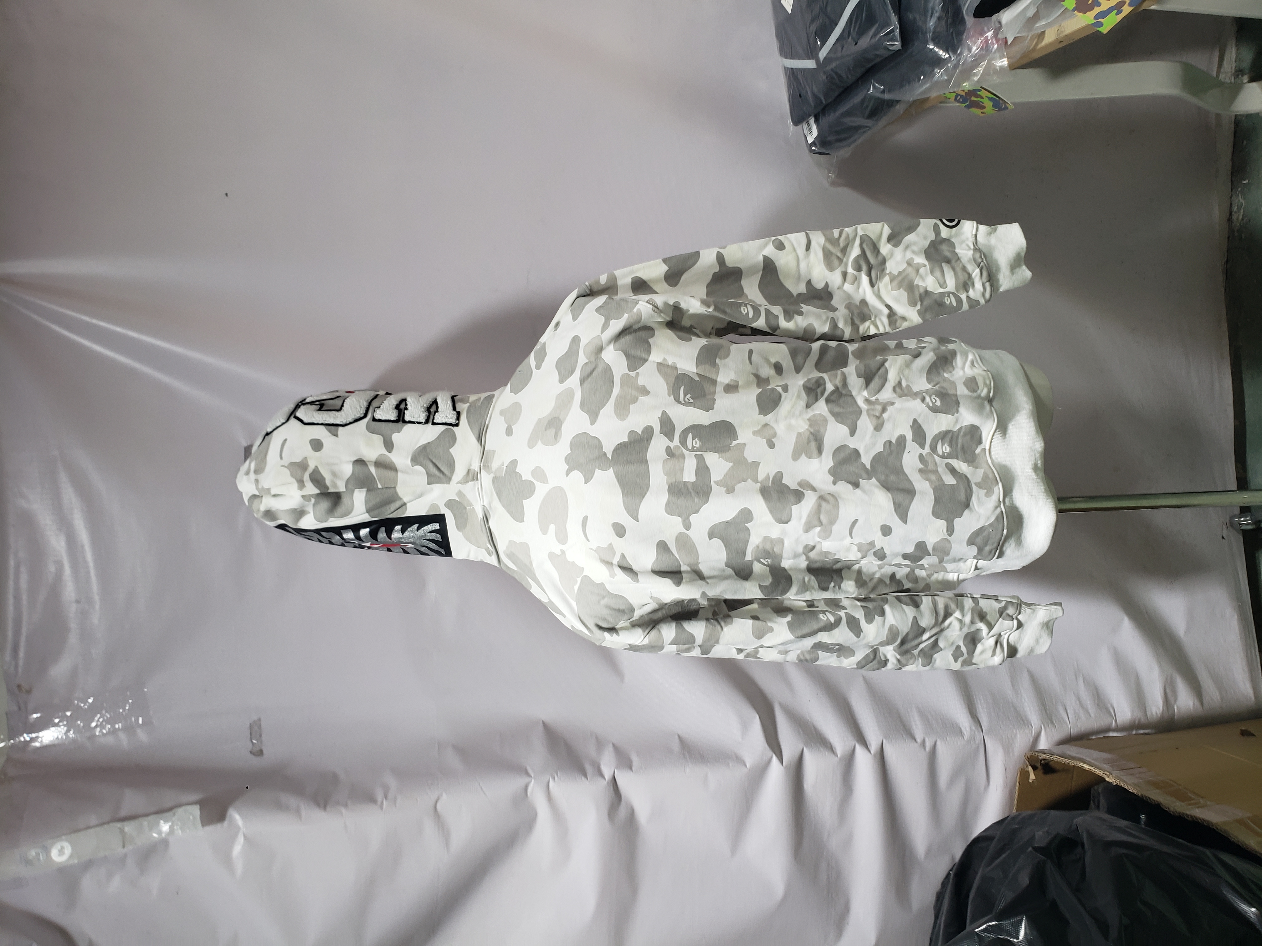 BAPE Luminous Spot Camouflage hoodie review Stockicks 04