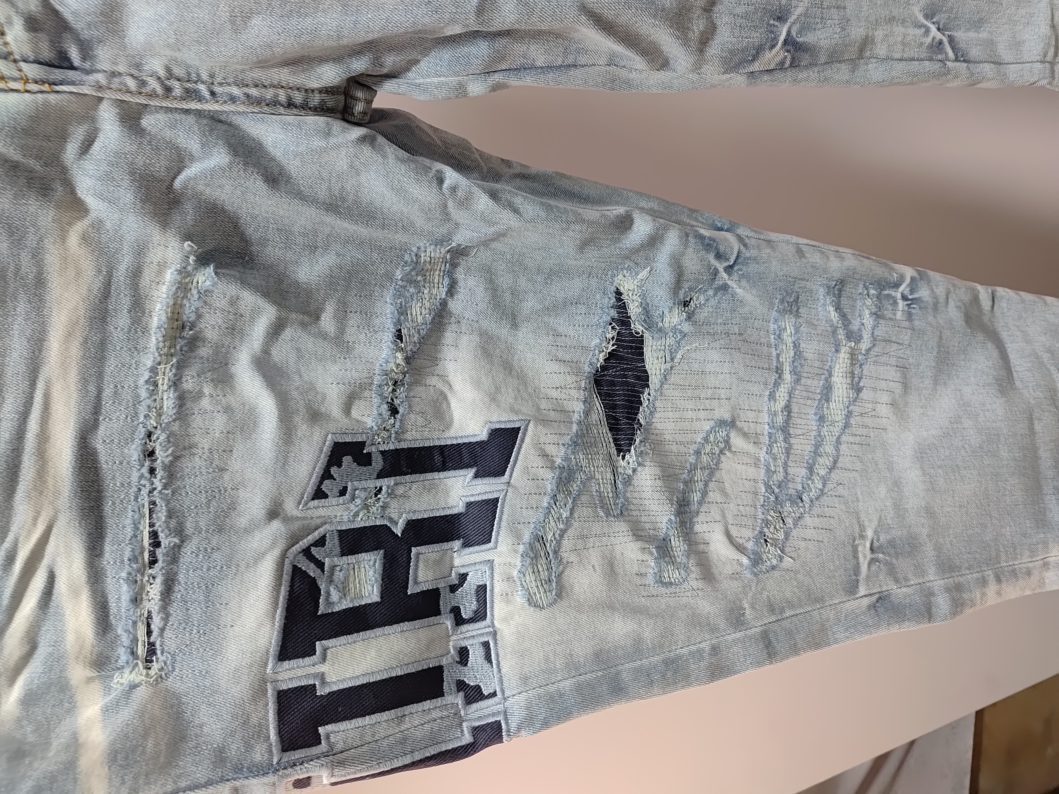 Amiri Jean 8920 review Stockicks 02