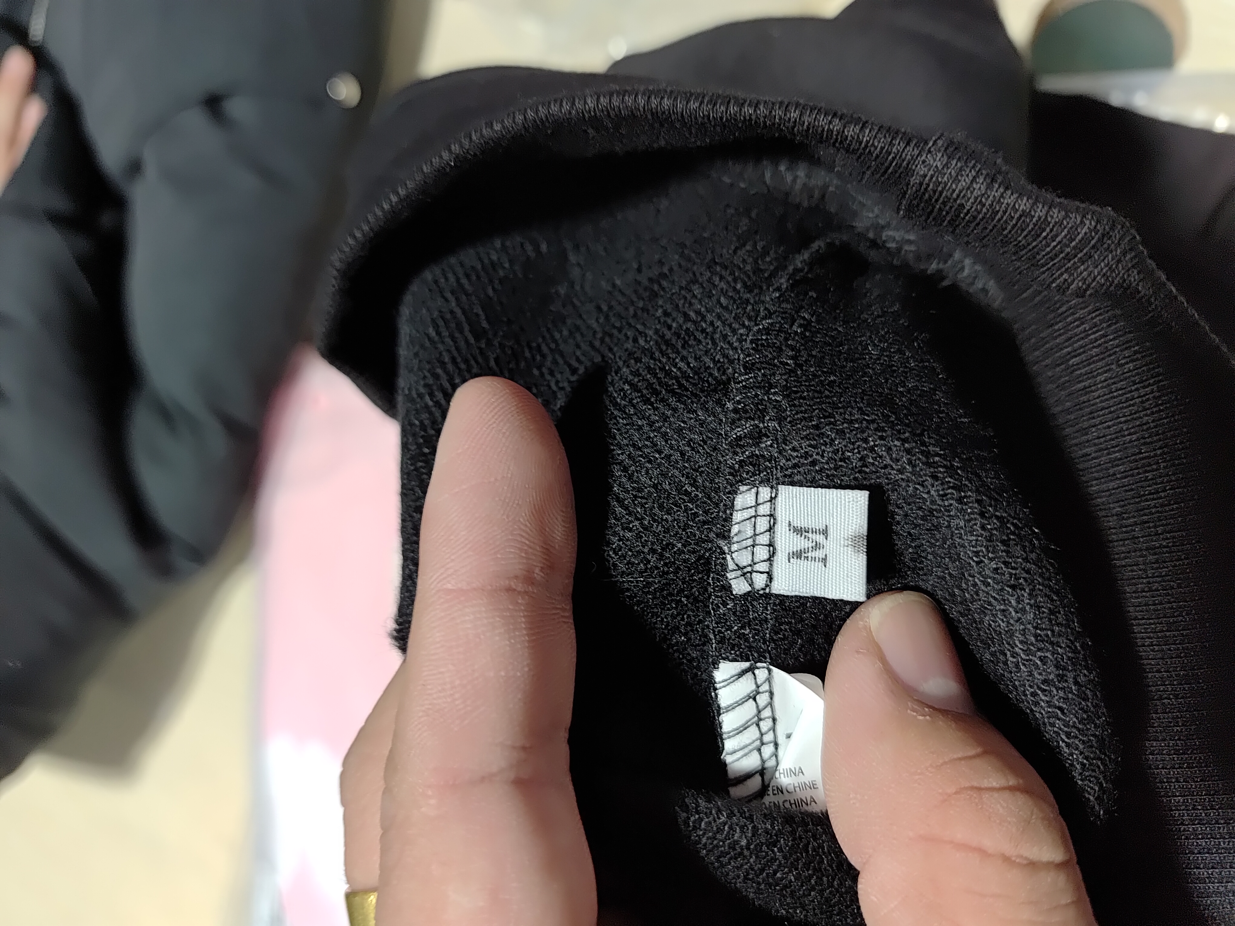 Alo Yoga Accolade 1/4 Zip Pullover Set Black review Stockicks 00