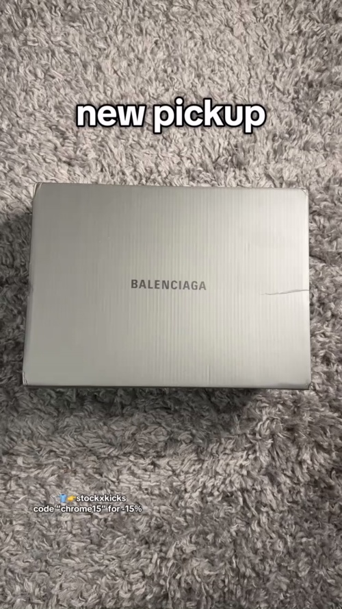 Balenciaga Men's Sunday Mule in Suede Black review 