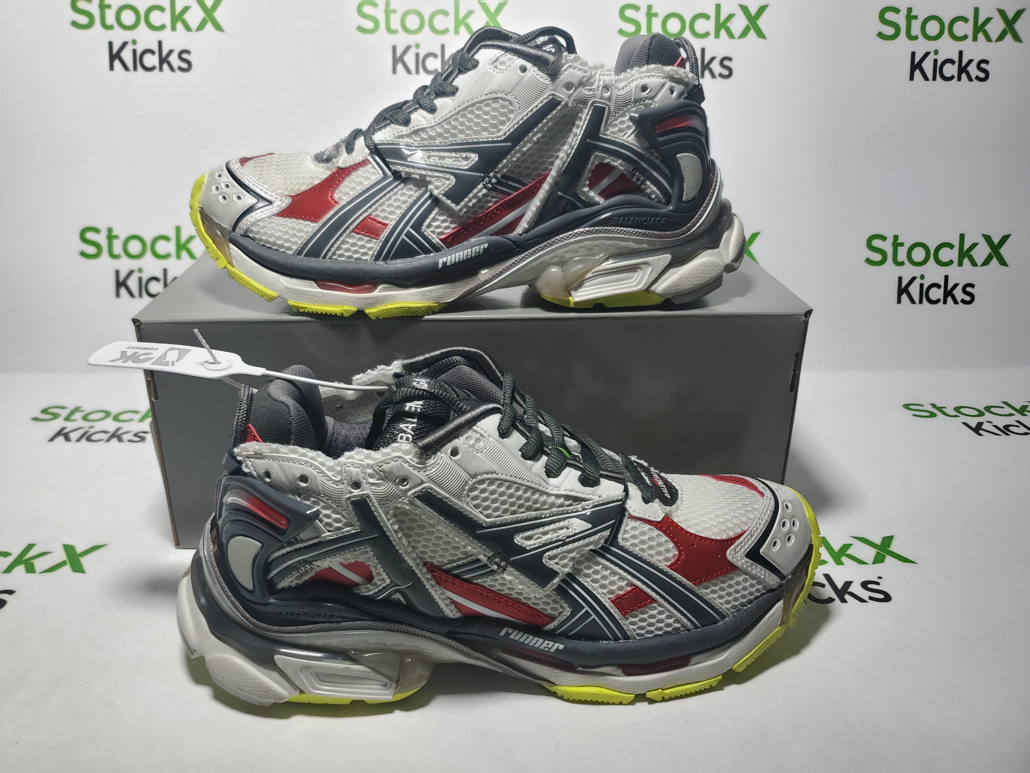 Balenciaga Runner Black White Red Neon Yellow 677402 W3RB2 9167 review Stockicks 01