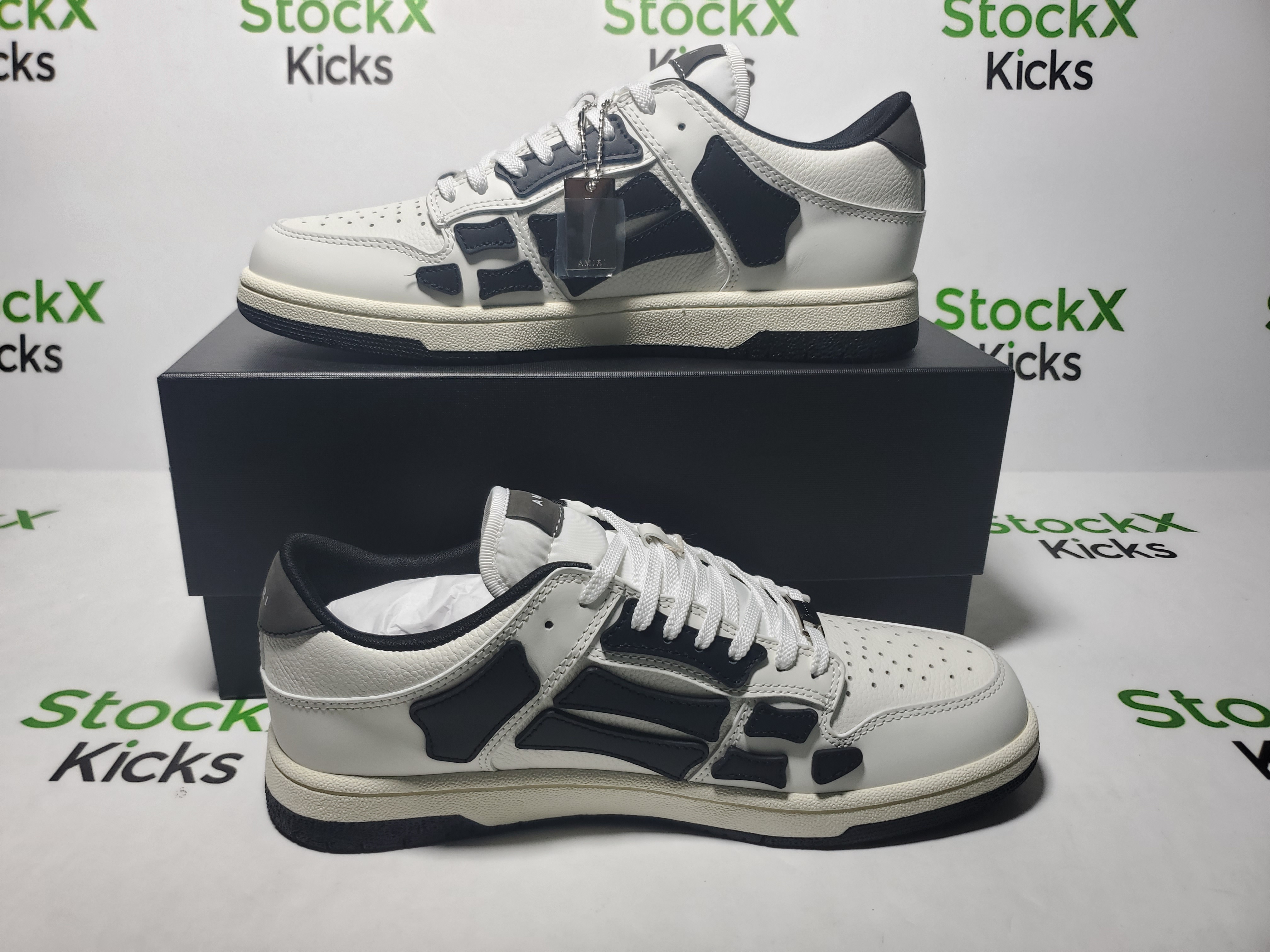 AMIRI Skel Top Low Whtie Black MFS003-111 review Stockicks 01