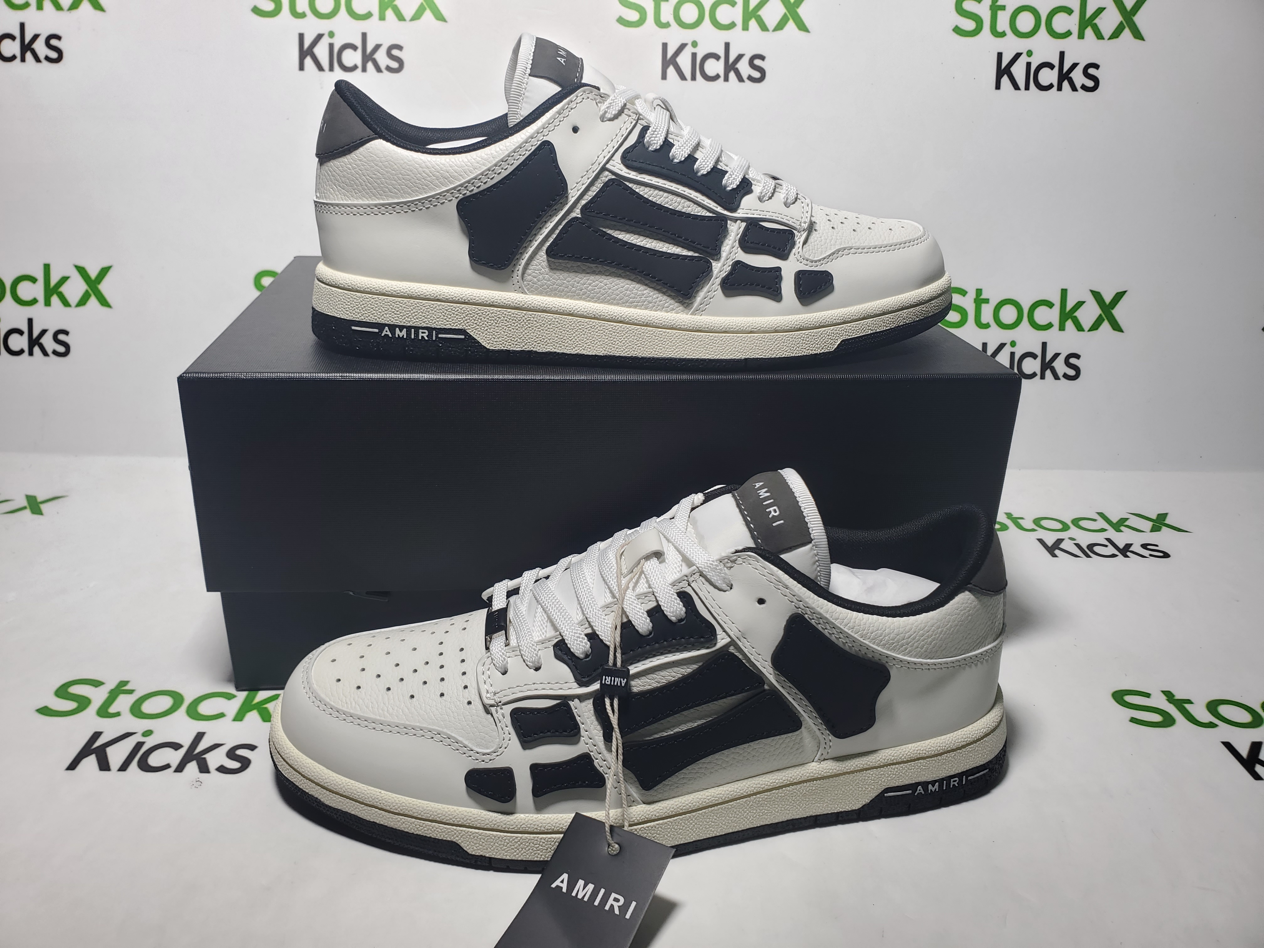 AMIRI Skel Top Low Whtie Black MFS003-111 review Stockicks 02