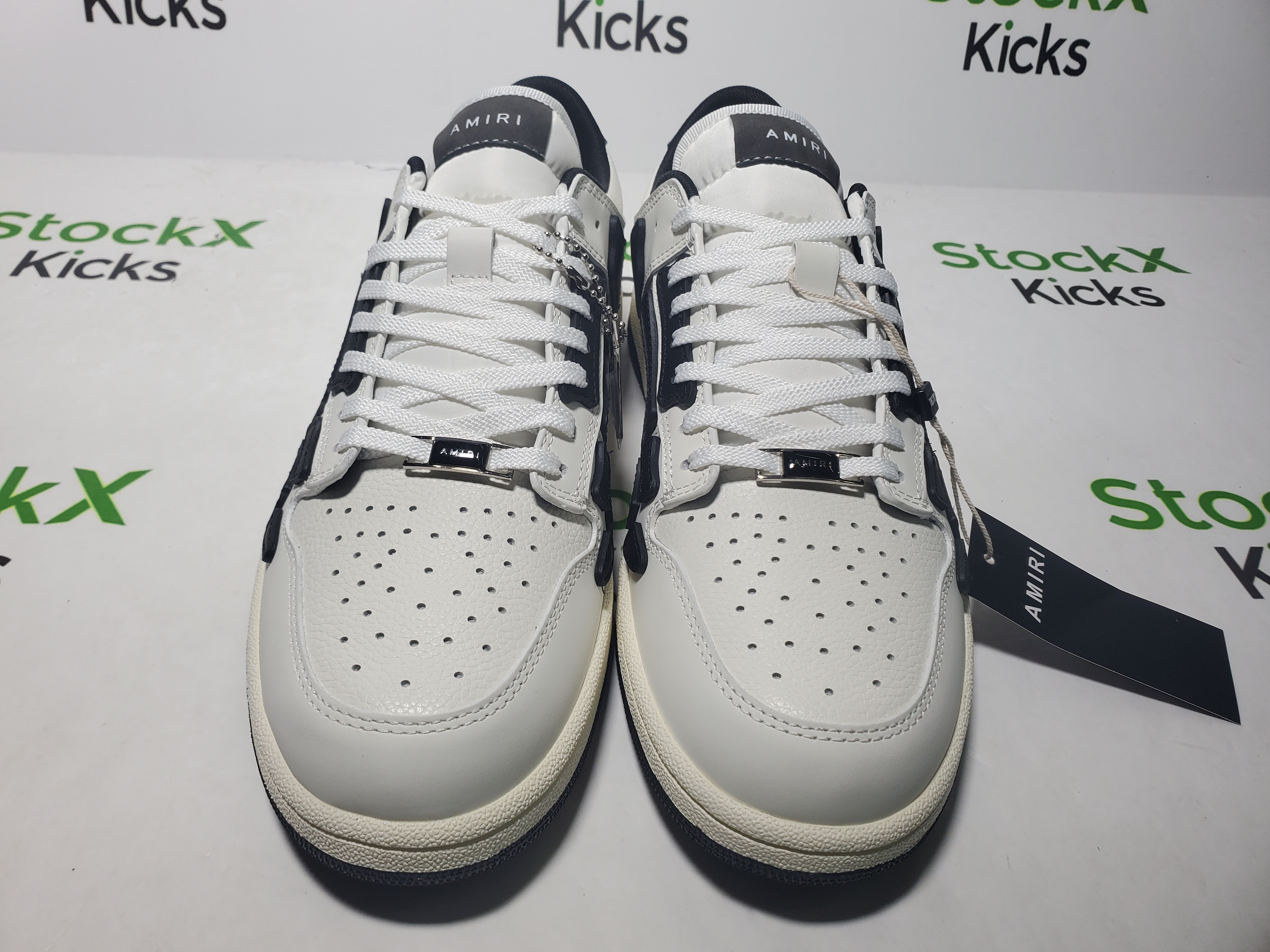AMIRI Skel Top Low Whtie Black MFS003-111 review Stockicks 04