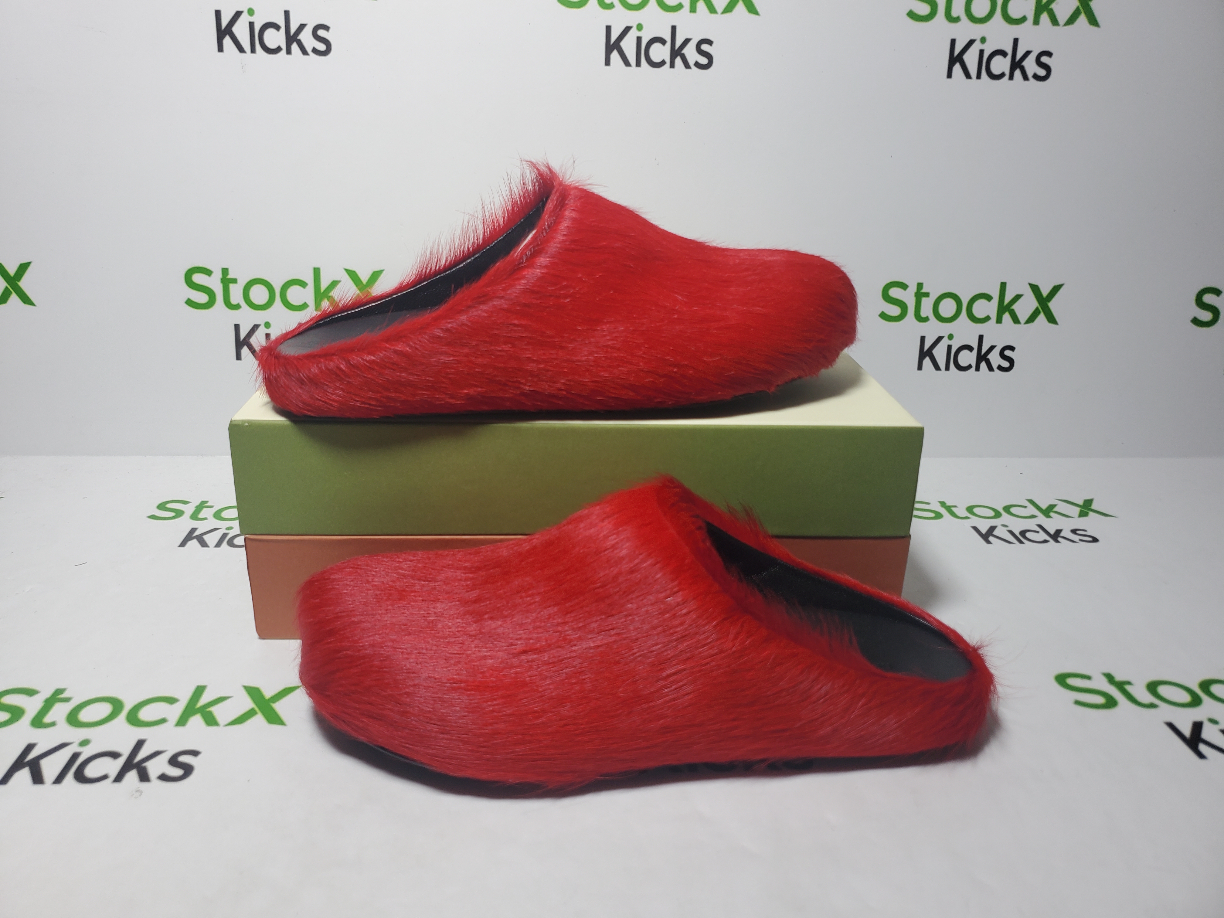 Marni Long-hair Calfskin Fussbett Sabot Red SBMS004601P412200R66 review Stockicks 01