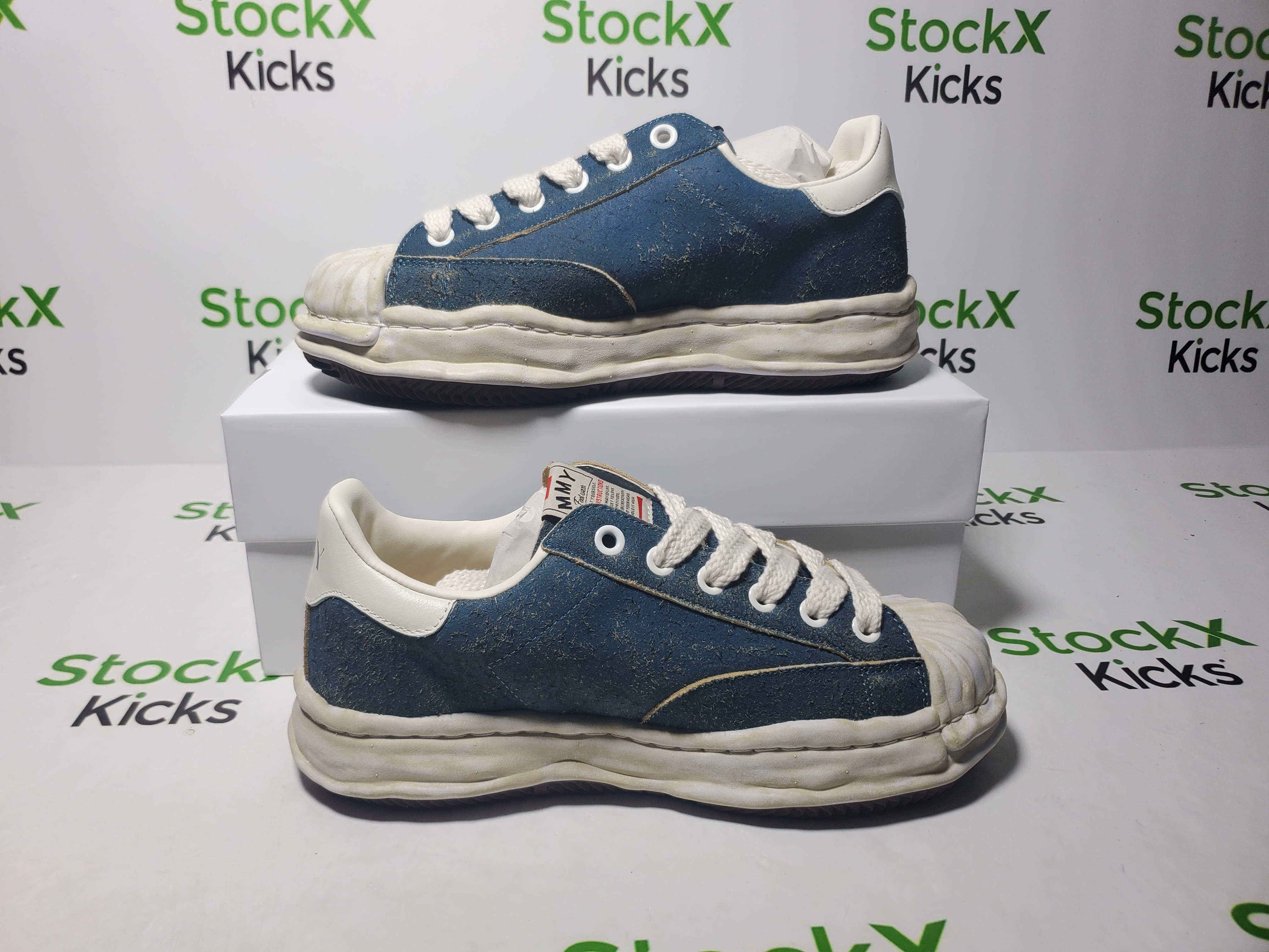 MIHARA YASUHIRO Blue NO.603 review Stockicks 01