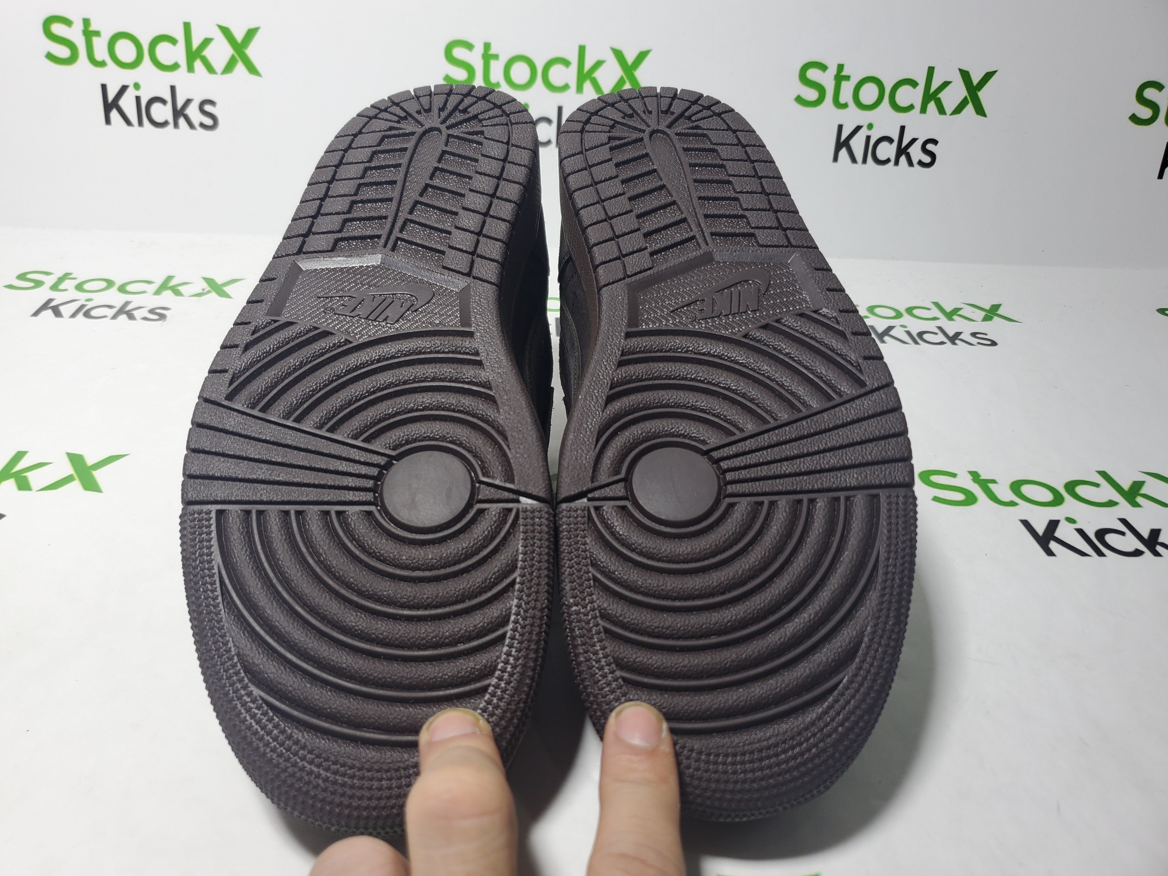 LJR Batch Air Jordan 1 Low Travis Scott  Velvet Brown DM7866-202 review Stockicks 05