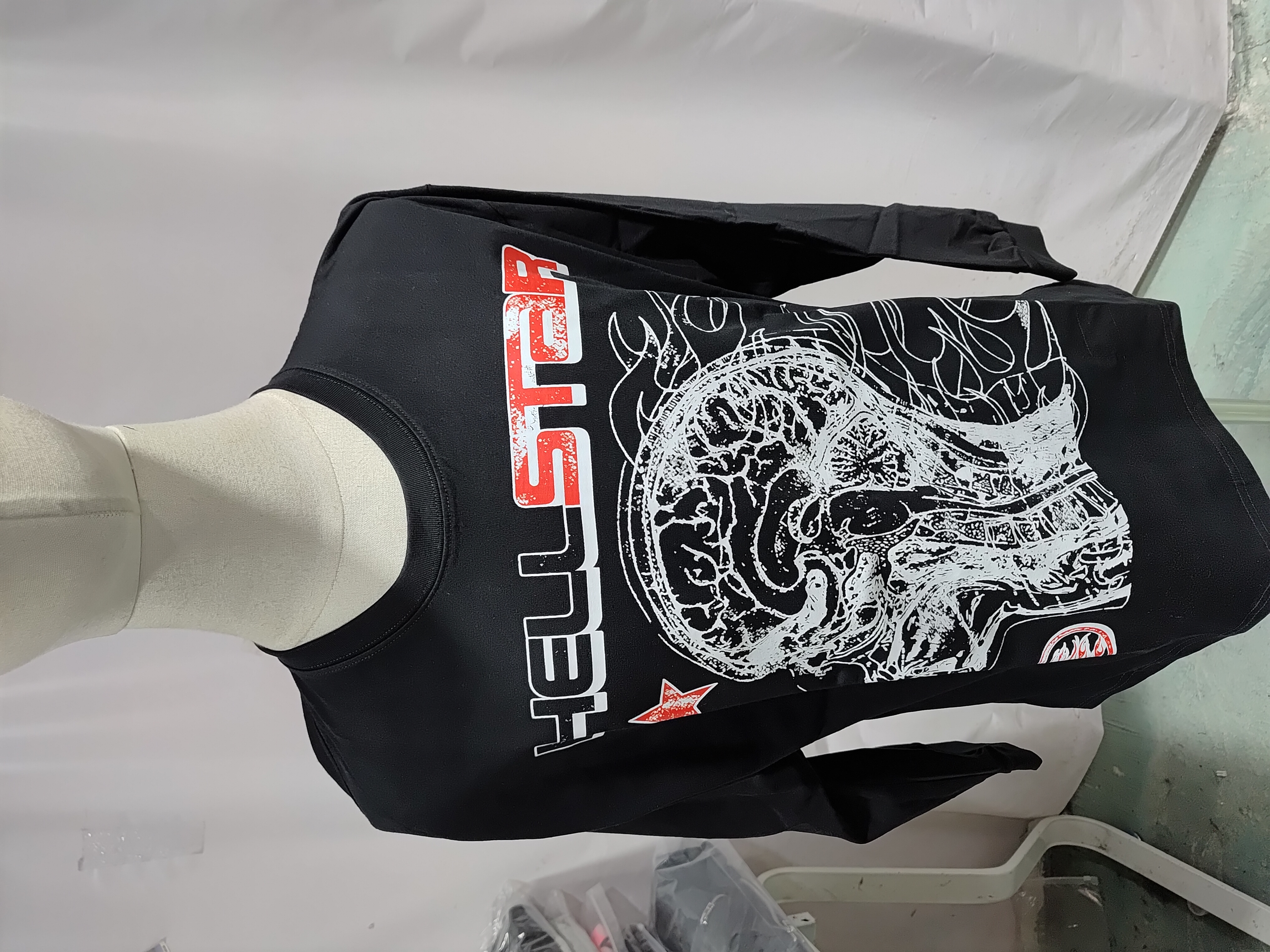 Hellstar 1996 Long-Sleeve T-Shirt D3233 Black/White review Stockicks 01