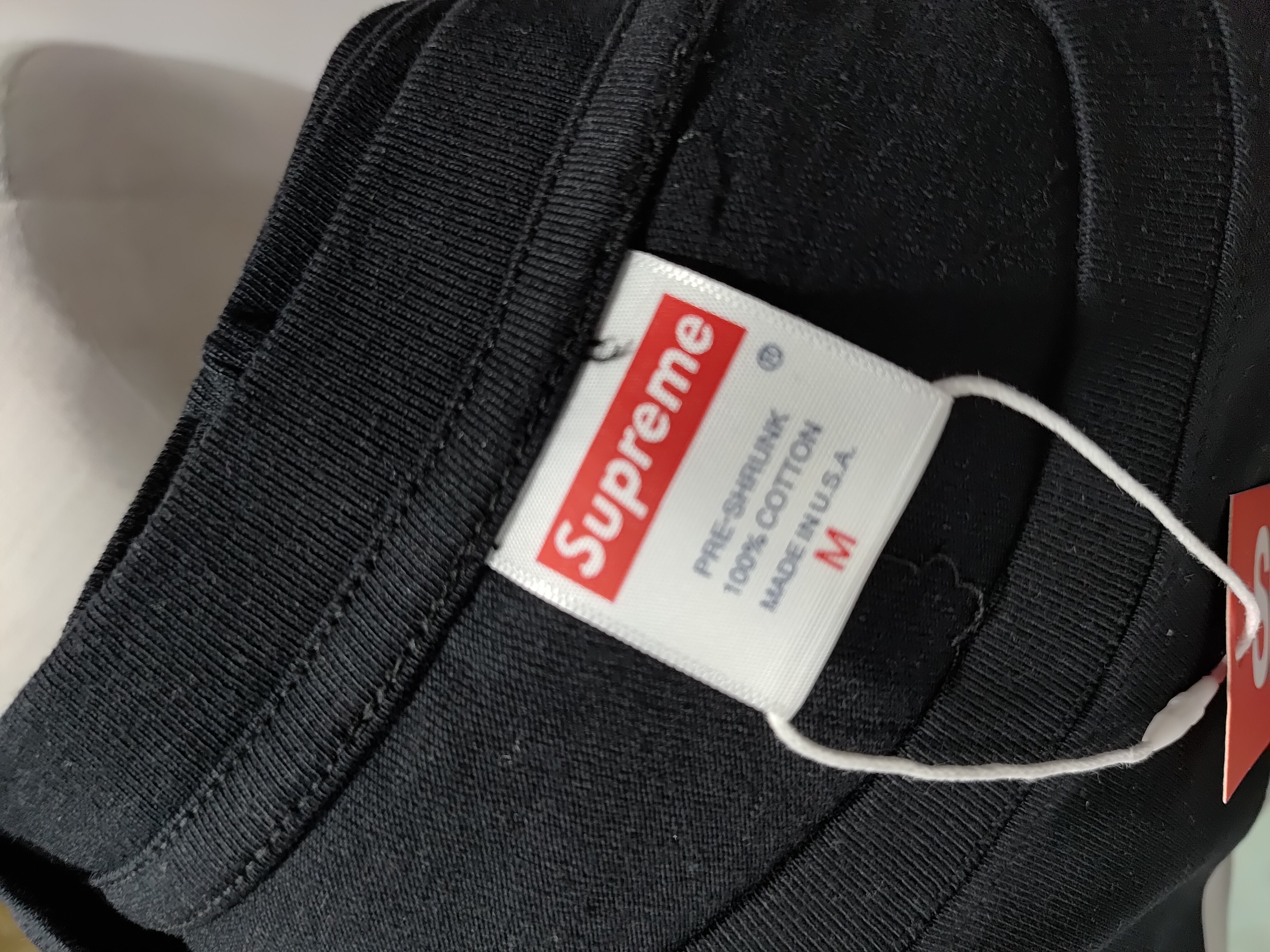 Supreme T-Shirt B204 review Stockicks 00