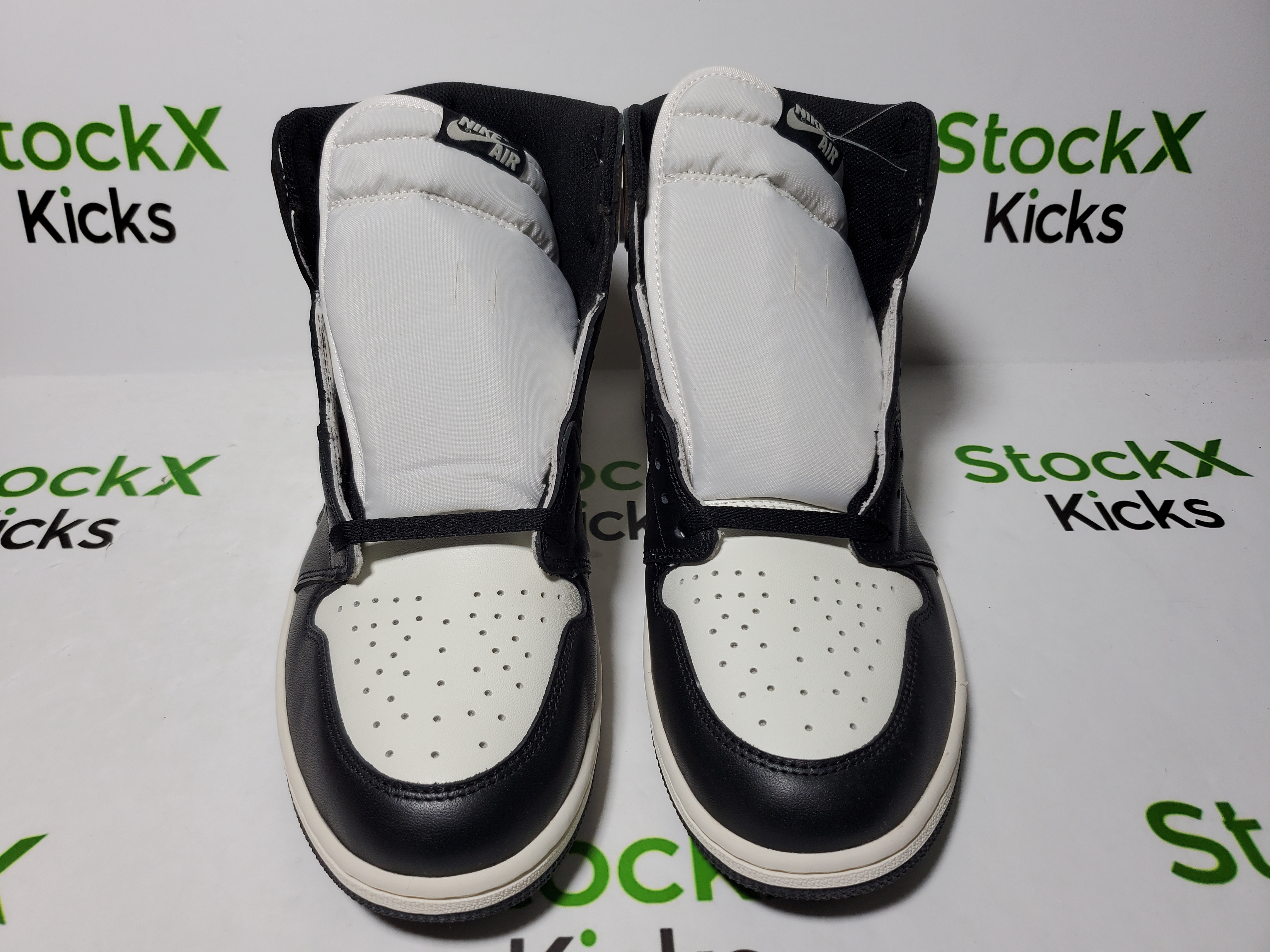 LJR Batch Air Jordan 1 Retro High Dark Mocha 555088-105 review Stockicks 01