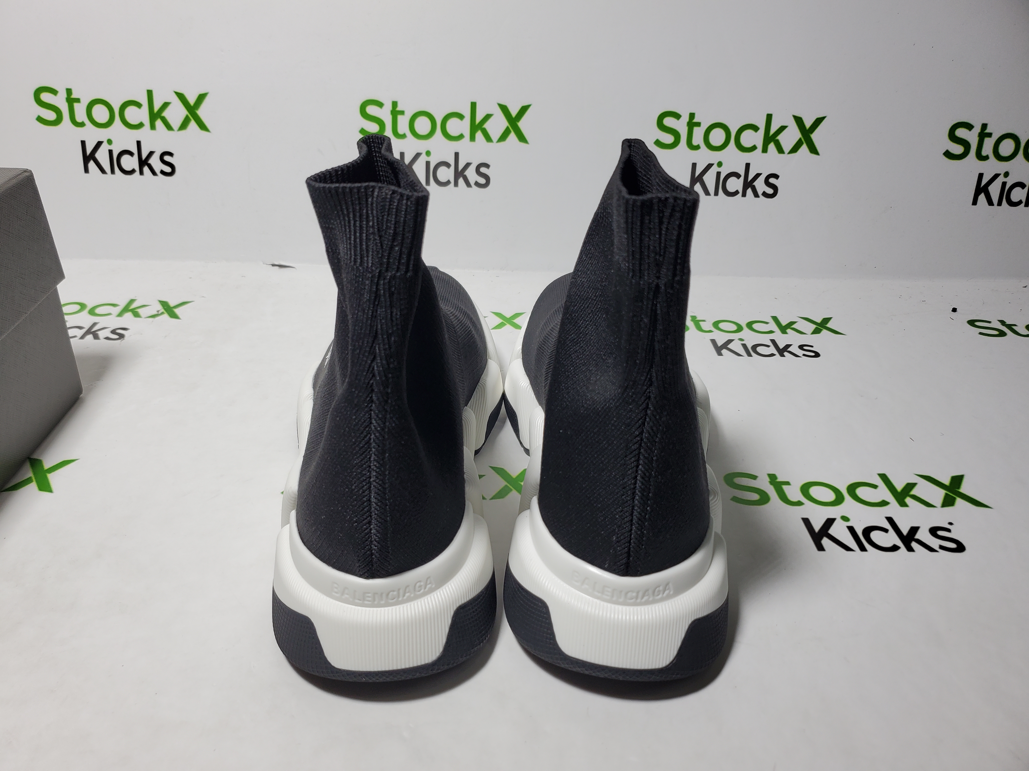 Balenciaga Speed Runner review Stockicks 03