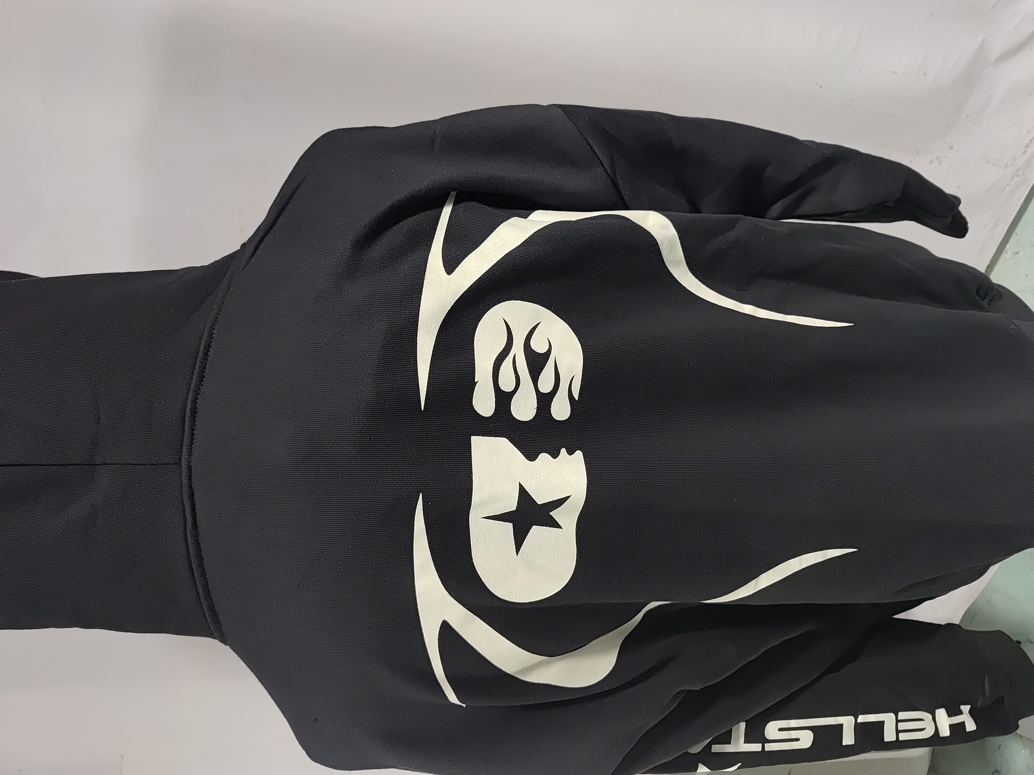 Hellstar Sport Hoodie & Sweatpants Set #2221-2321 Black review Stockicks 03