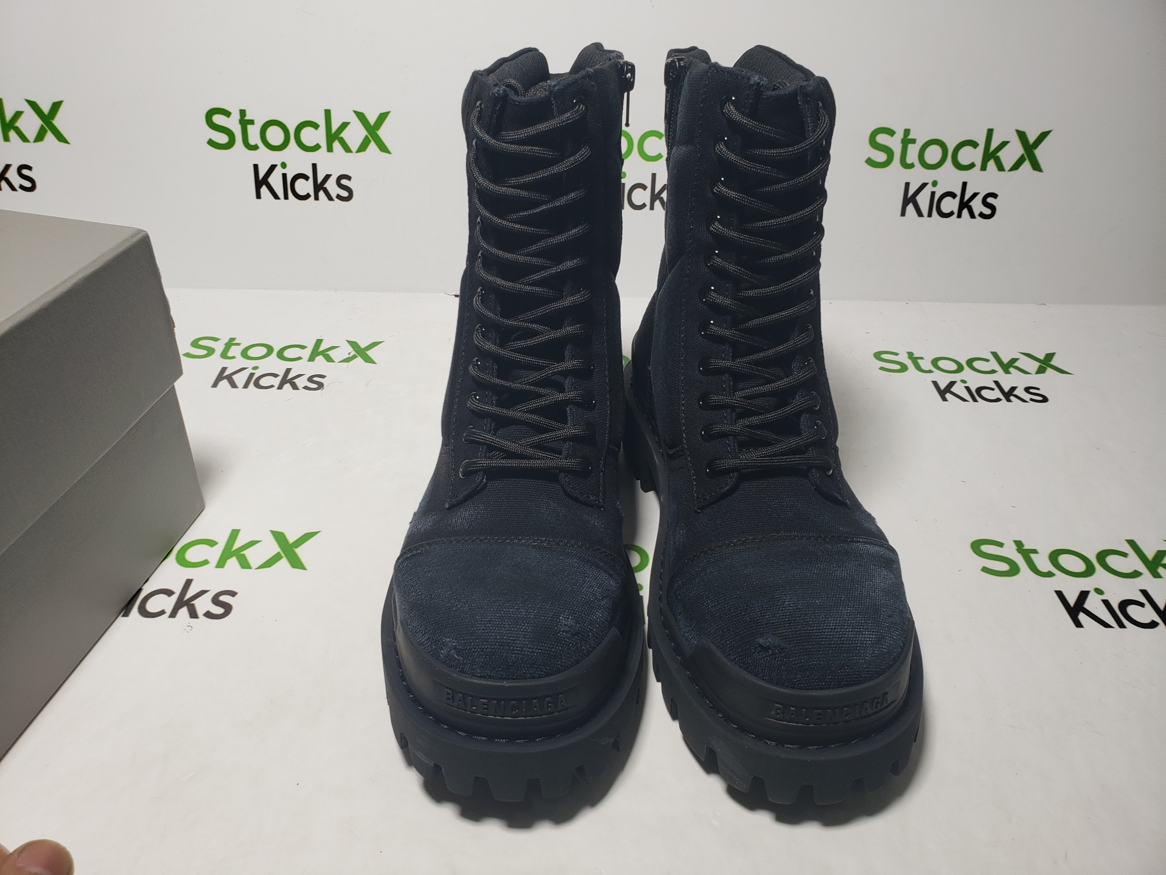 Balenciaga Strike Black CK24090201 review Stockicks 04