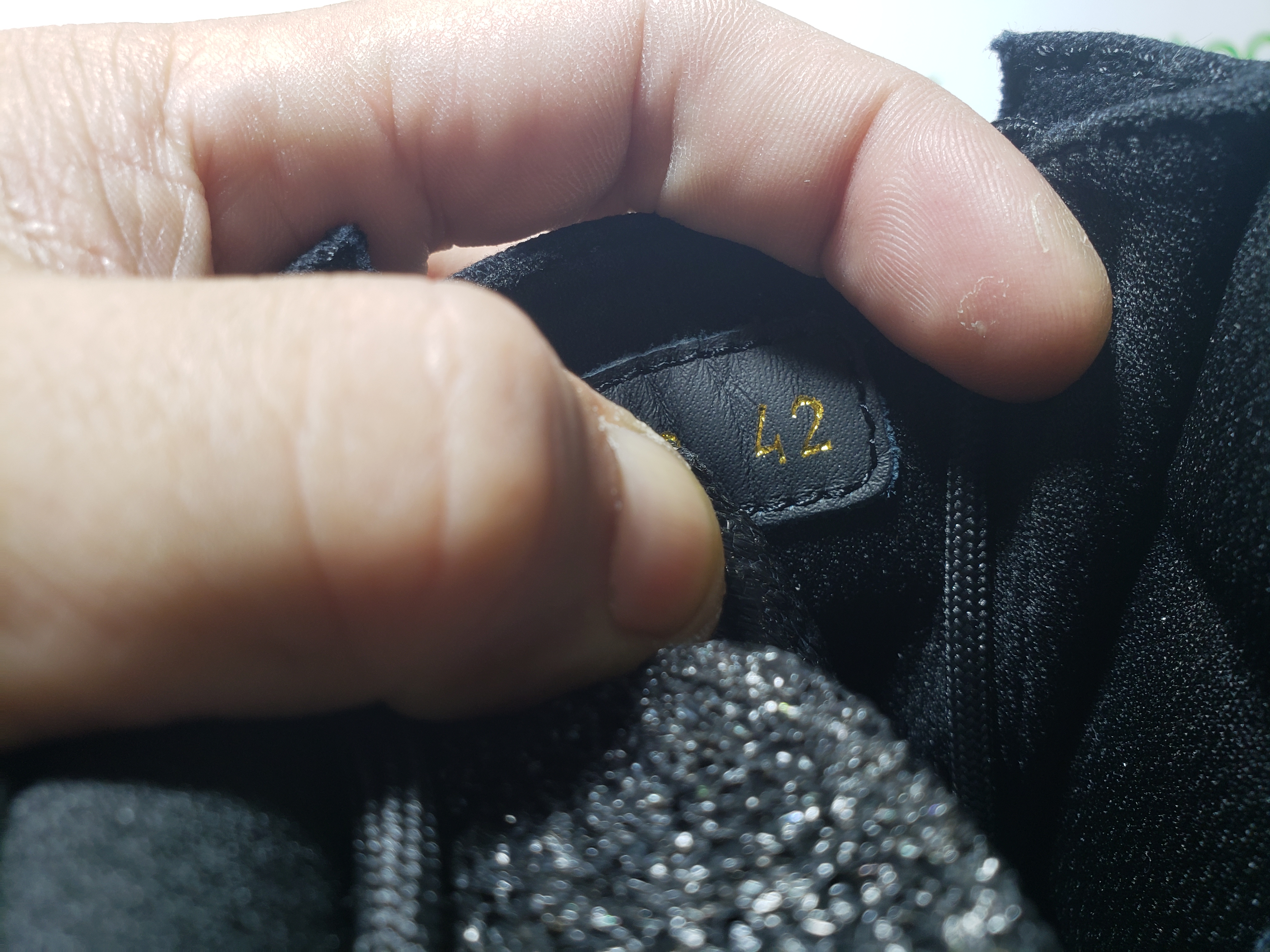 Balenciaga Strike Black CK24090201 review Stockicks 06