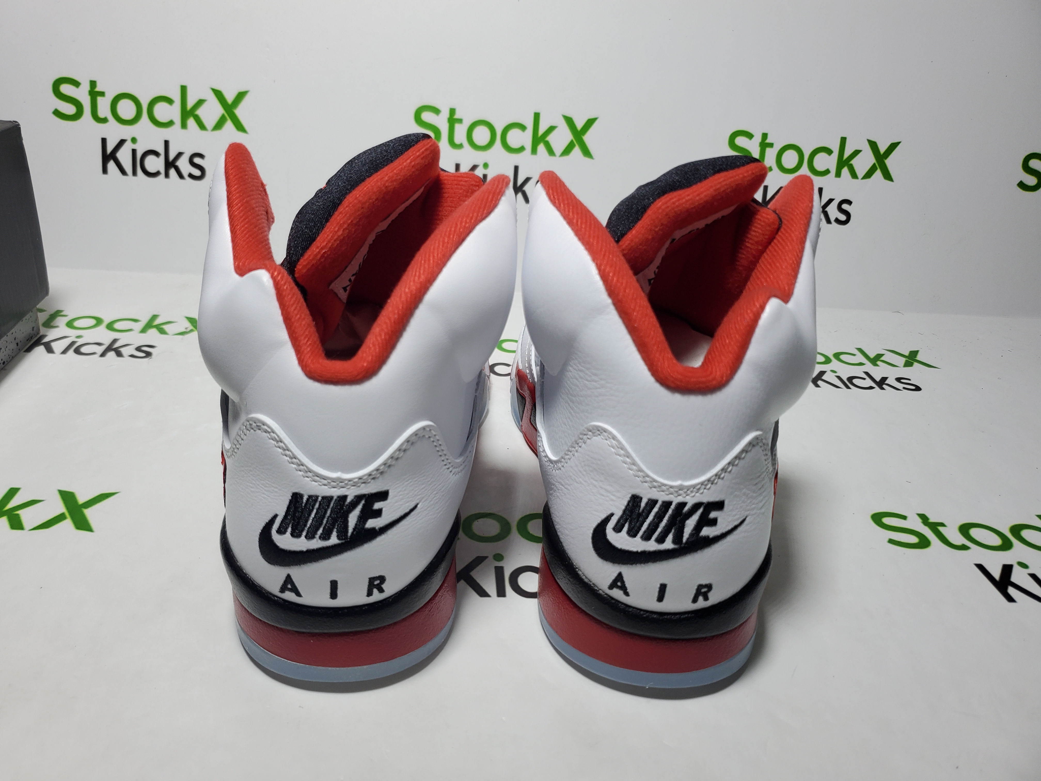 PK God Batch Air Jordan 5 Retro 'Fire Red' 2025 HQ7980-101 review Stockicks 03