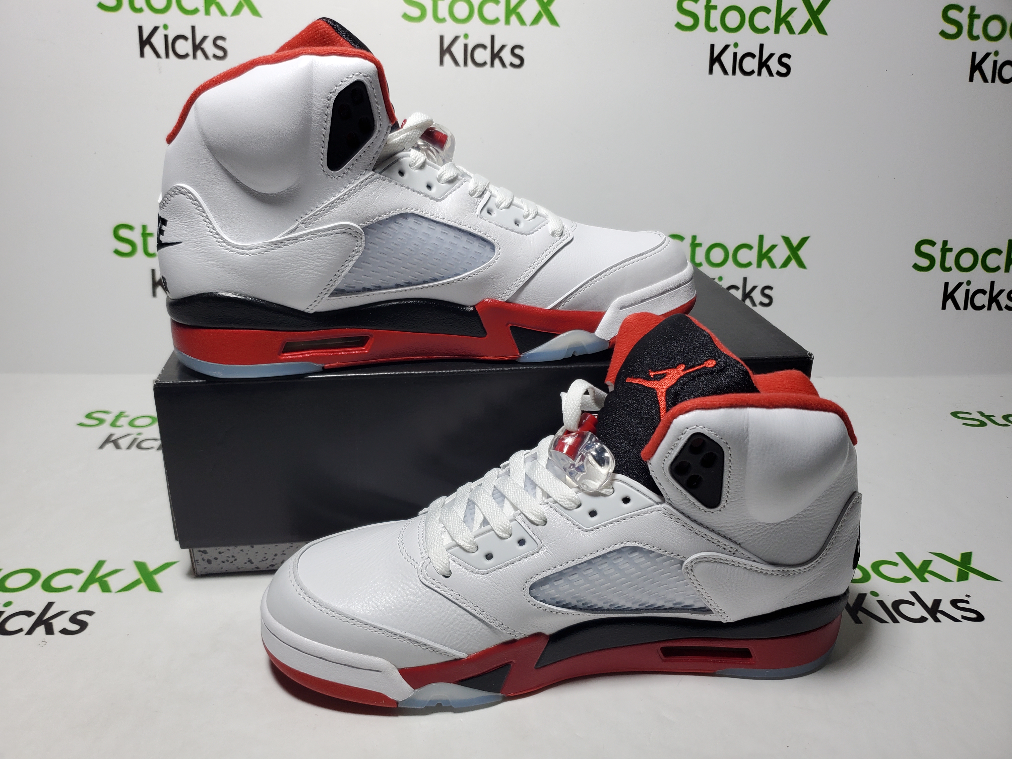 PK God Batch Air Jordan 5 Retro 'Fire Red' 2025 HQ7980-101 review Stockicks 02