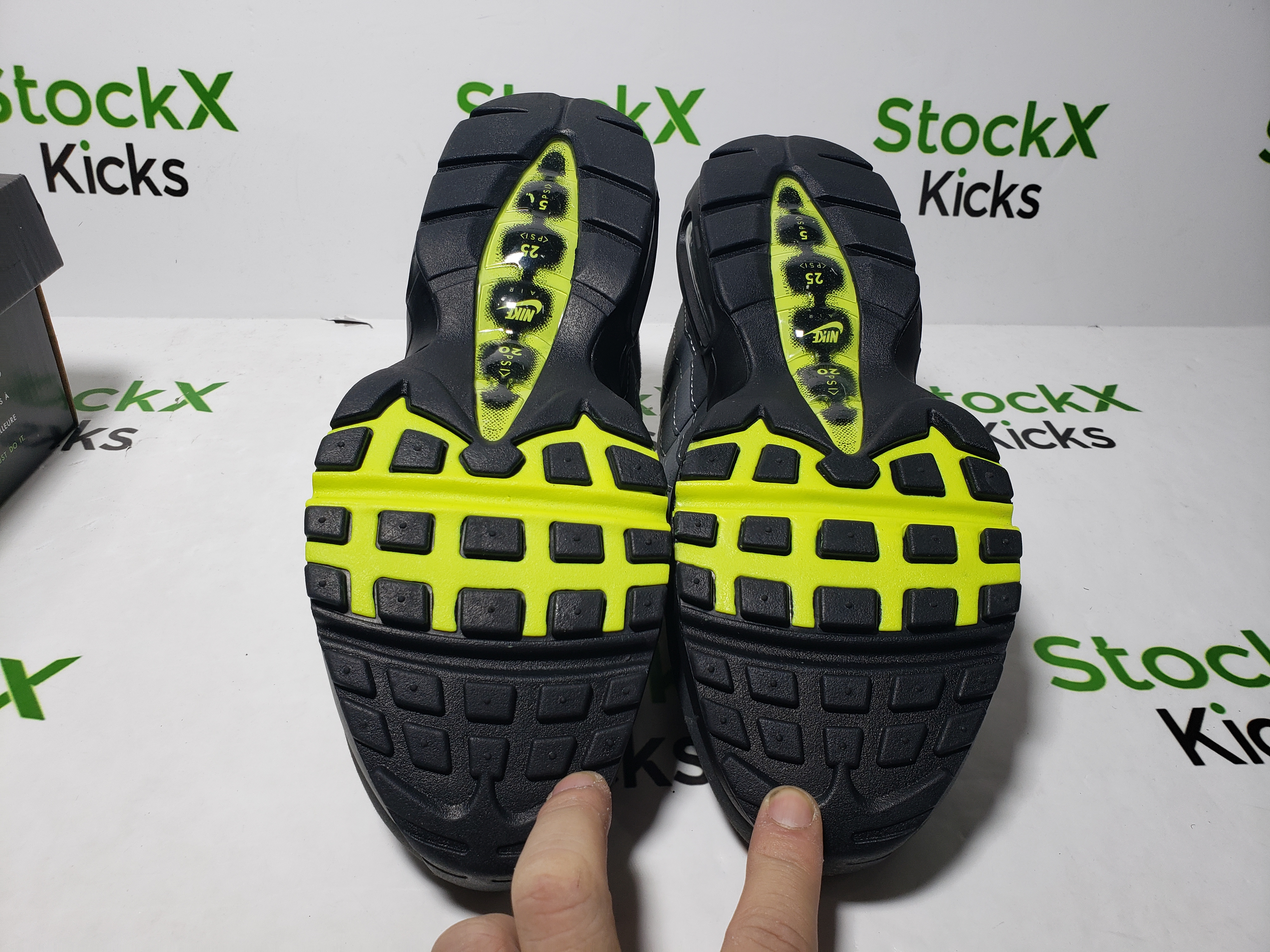 PK God Batch Nike Air Max 95 OG 'Neon' 2025 HM4740-001 review Stockicks 05