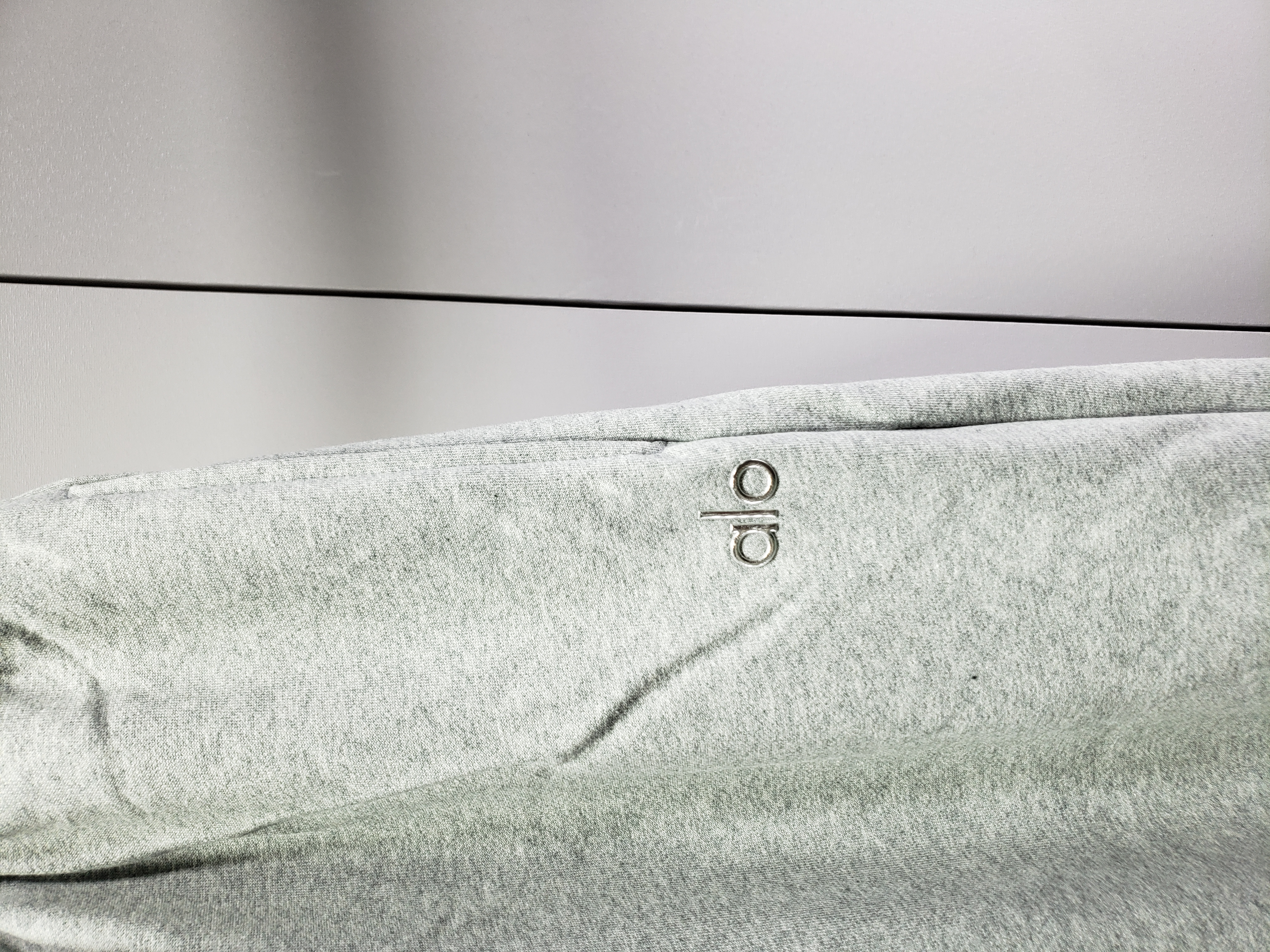 Alo Yoga Accolade Full Zip Grey Tracksuit review Stockicks 06