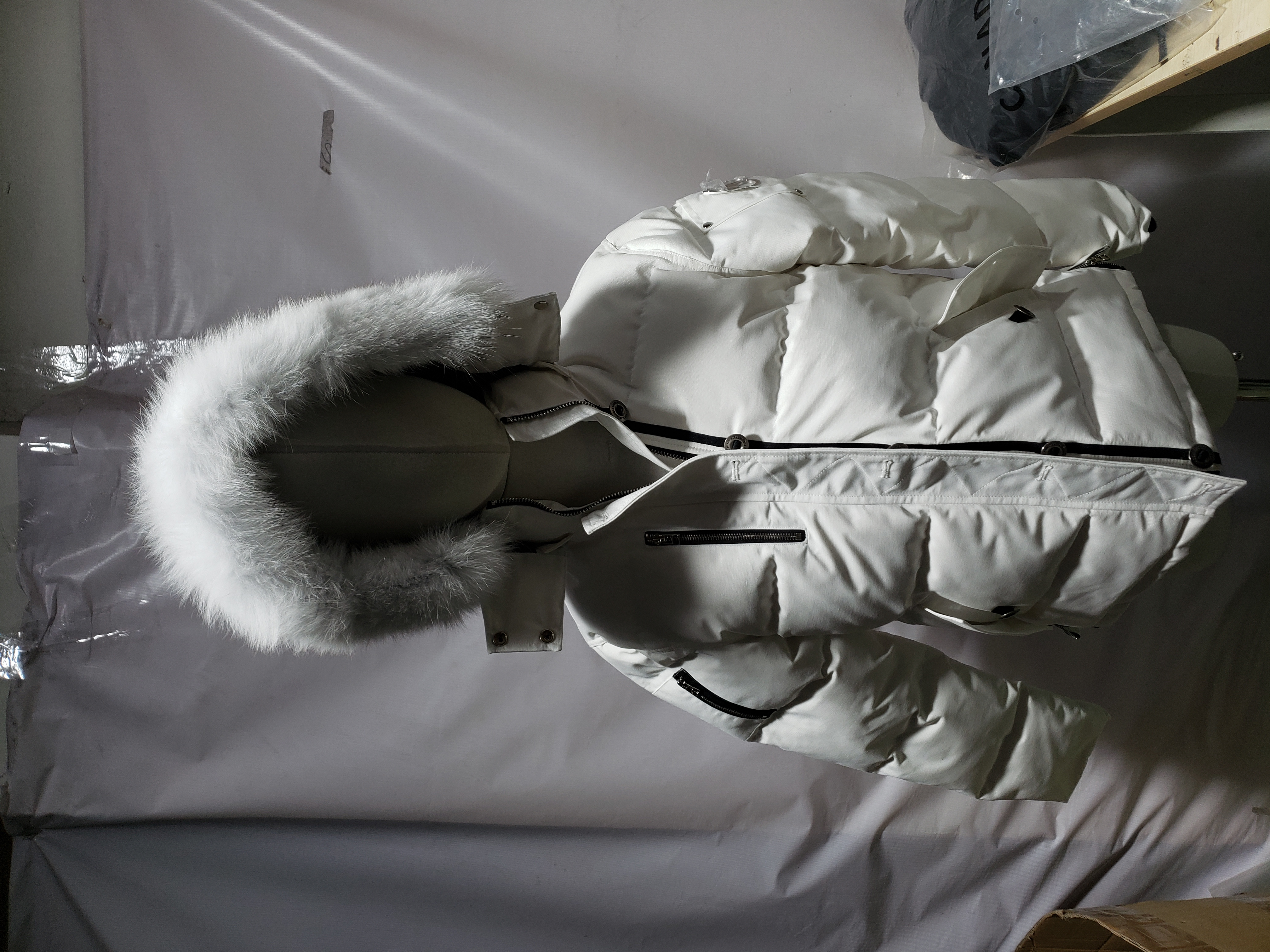 Moose Knuckles Women's Gold Scissors Down Jacket #05-White review Stockicks 02