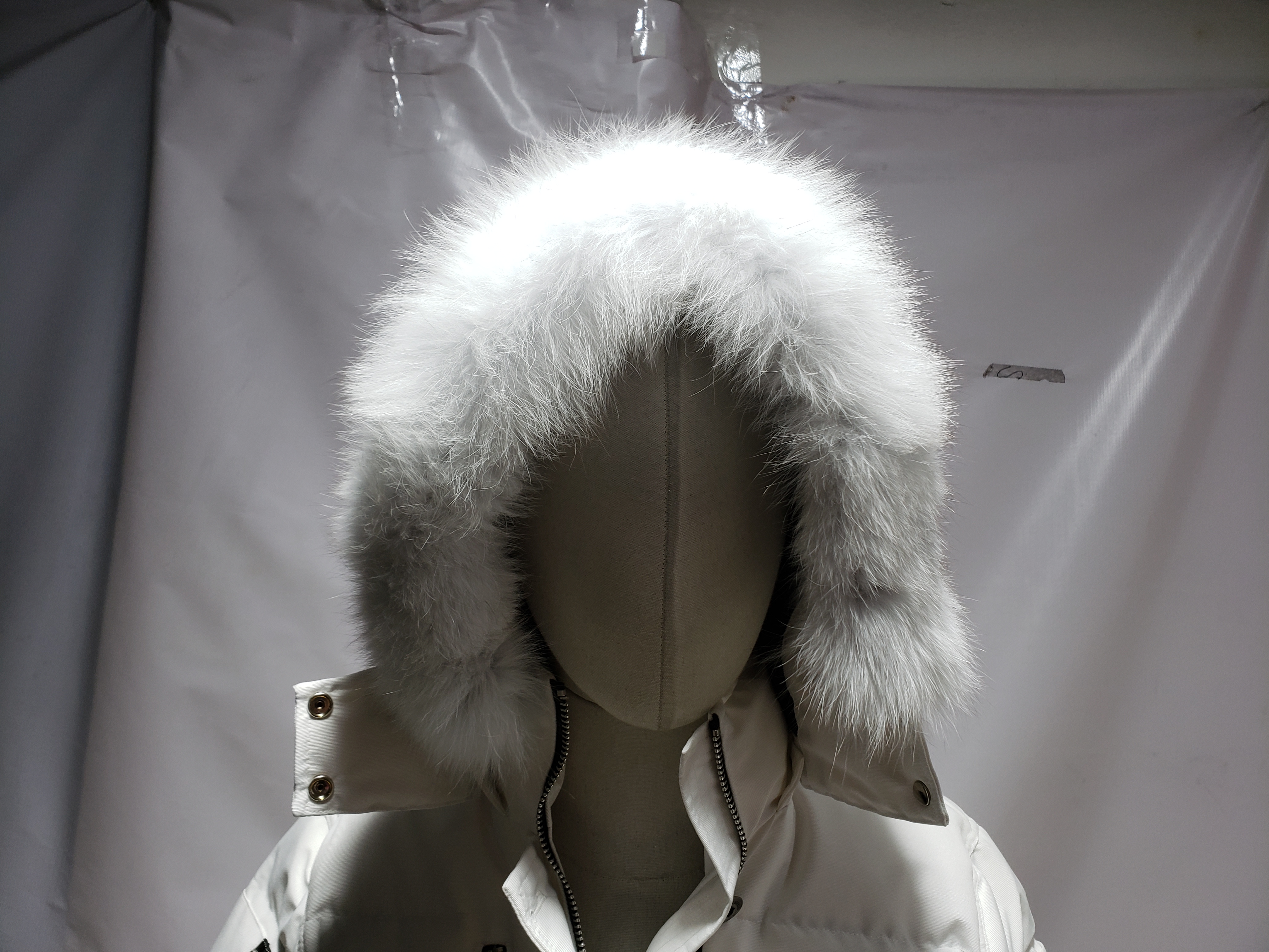 Moose Knuckles Women's Gold Scissors Down Jacket #05-White review Stockicks 03