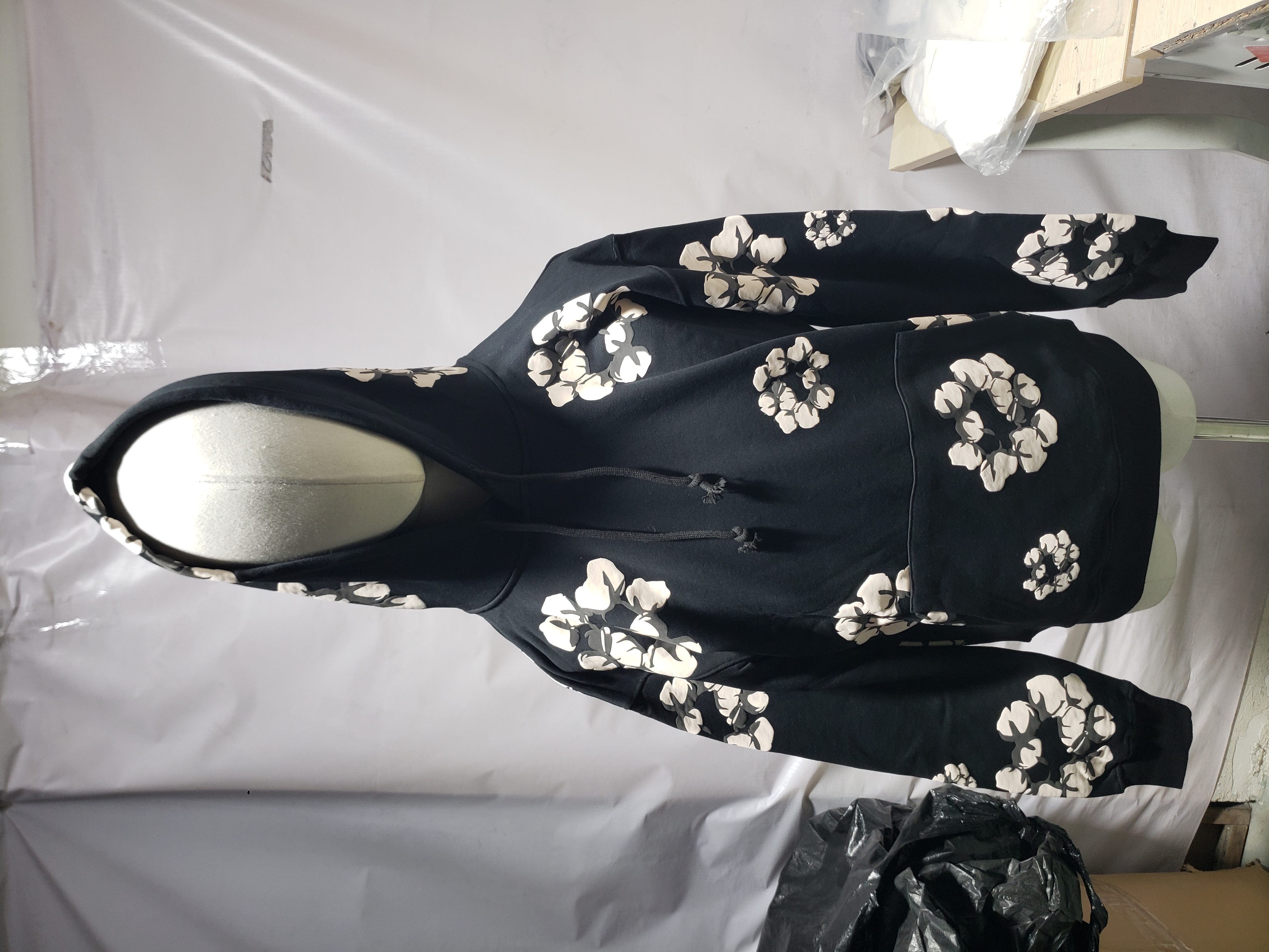 Denim Tears x CPFM Cactus Tears Wreath Hoodie Black YZ 241209 review Stockicks 01