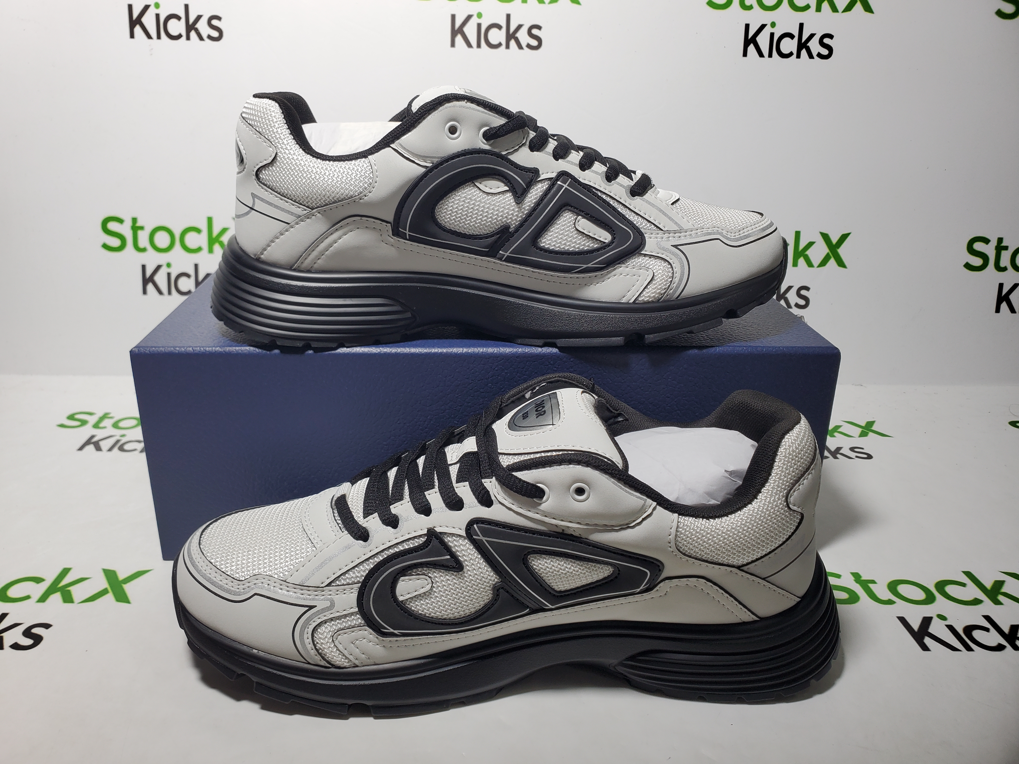 Dior B30 Countdown Sneaker ‘Panda White And Black’ review Stockicks 06