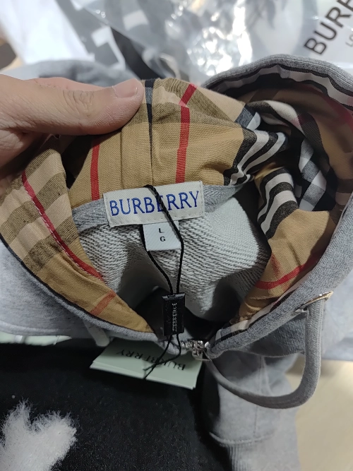 Burberry Embroidered Grey EKD Zip Hoodie Grey CK WH2202024020 review 
