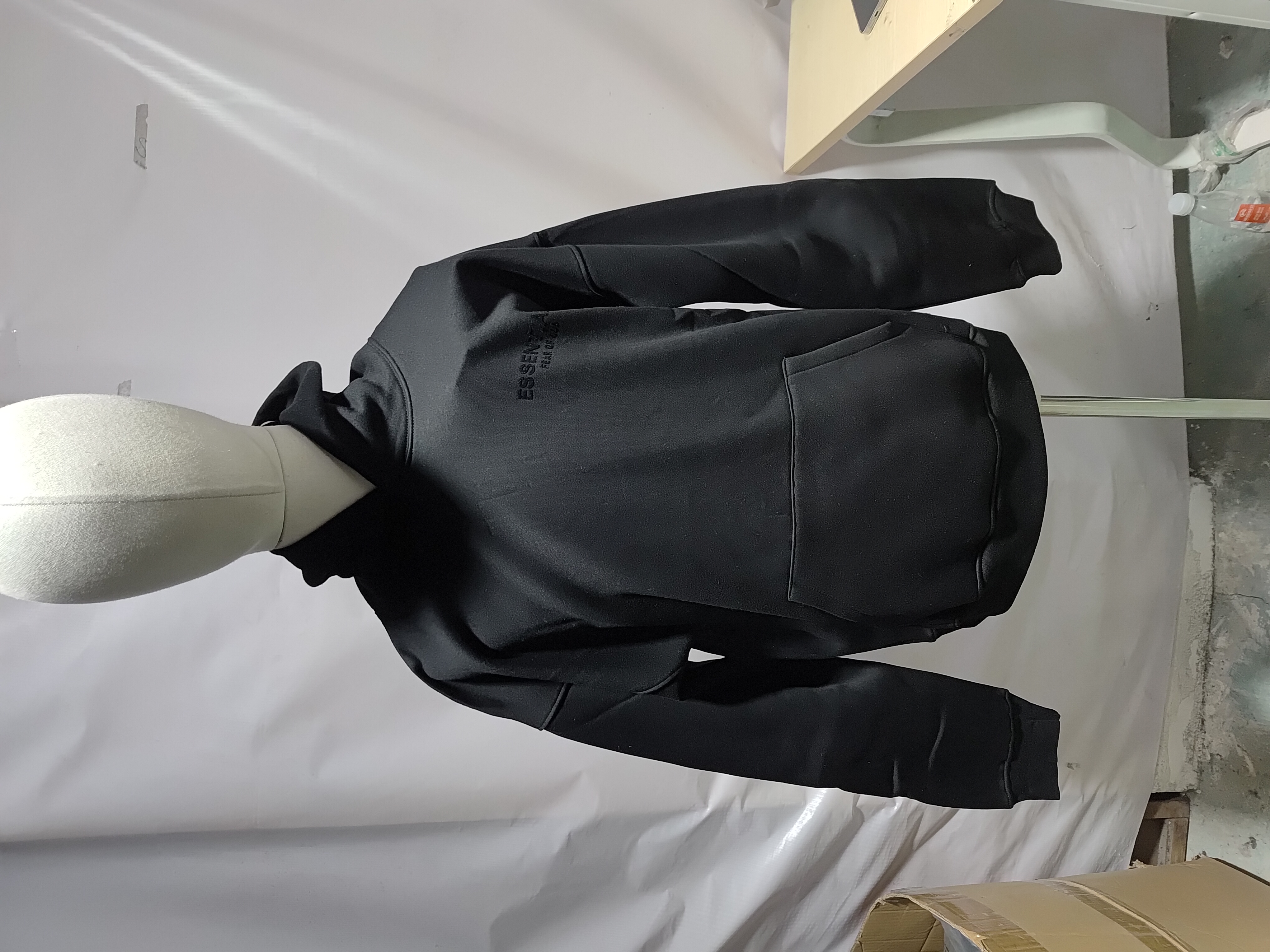 Fear of God Essentials Pullover Hoodie Stretch Limo SS22 review Stockicks 01