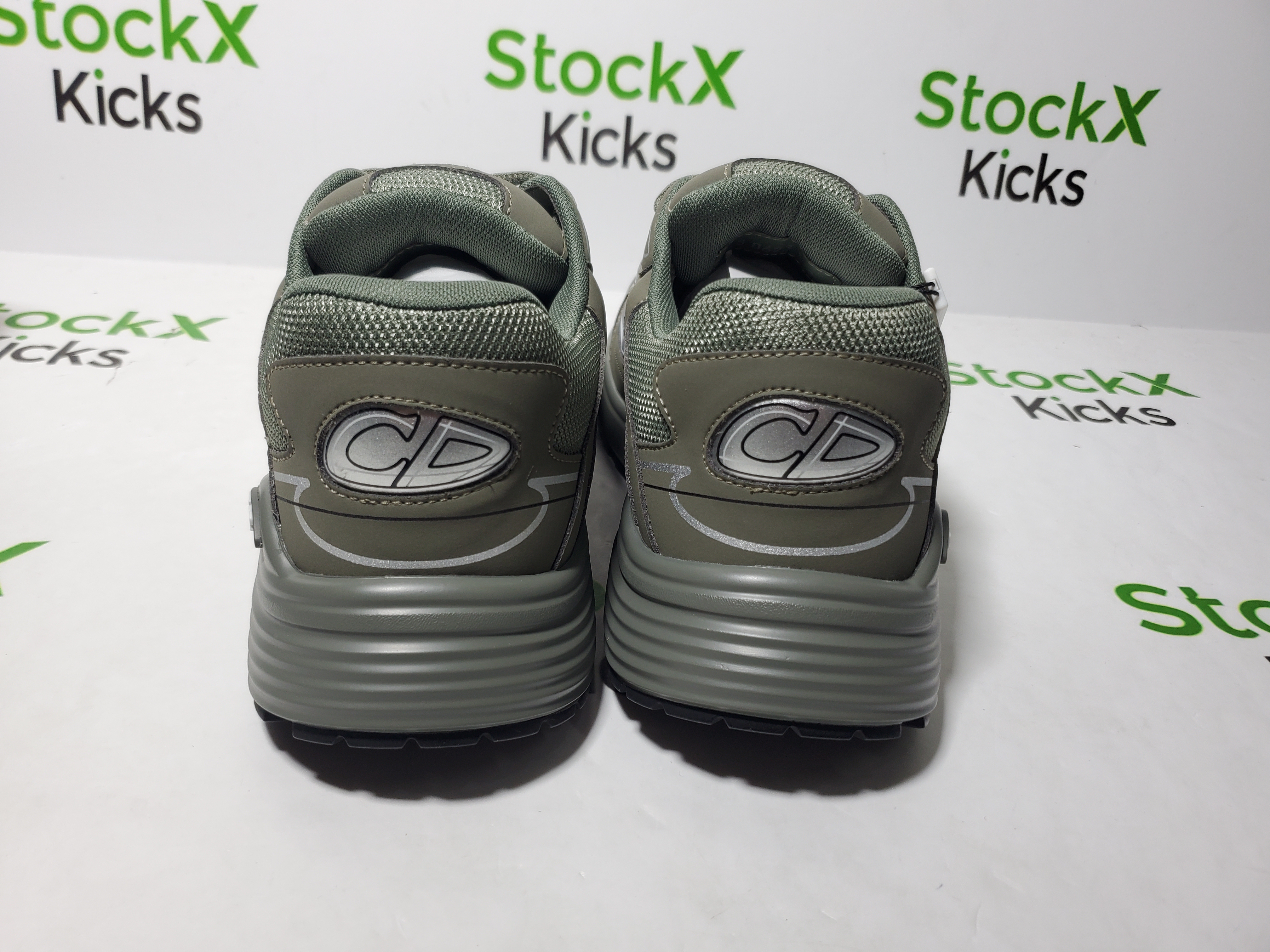 Dior B30 Low Top Olive 3SN279ZMA-1614 review Stockicks 03