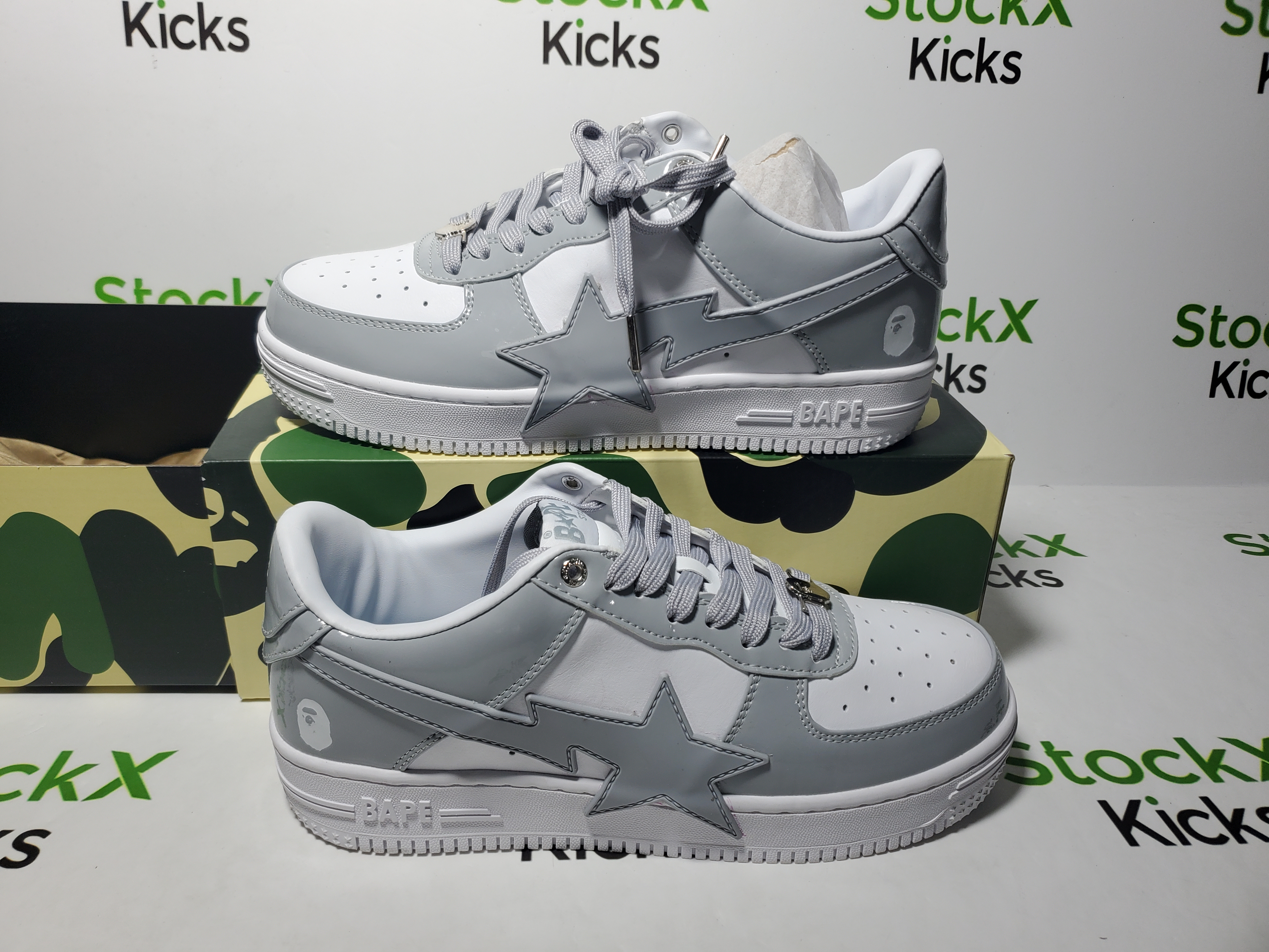 A BATHING APE Bape Sta White White Gray OZXSHMX91310N review Stockicks 02