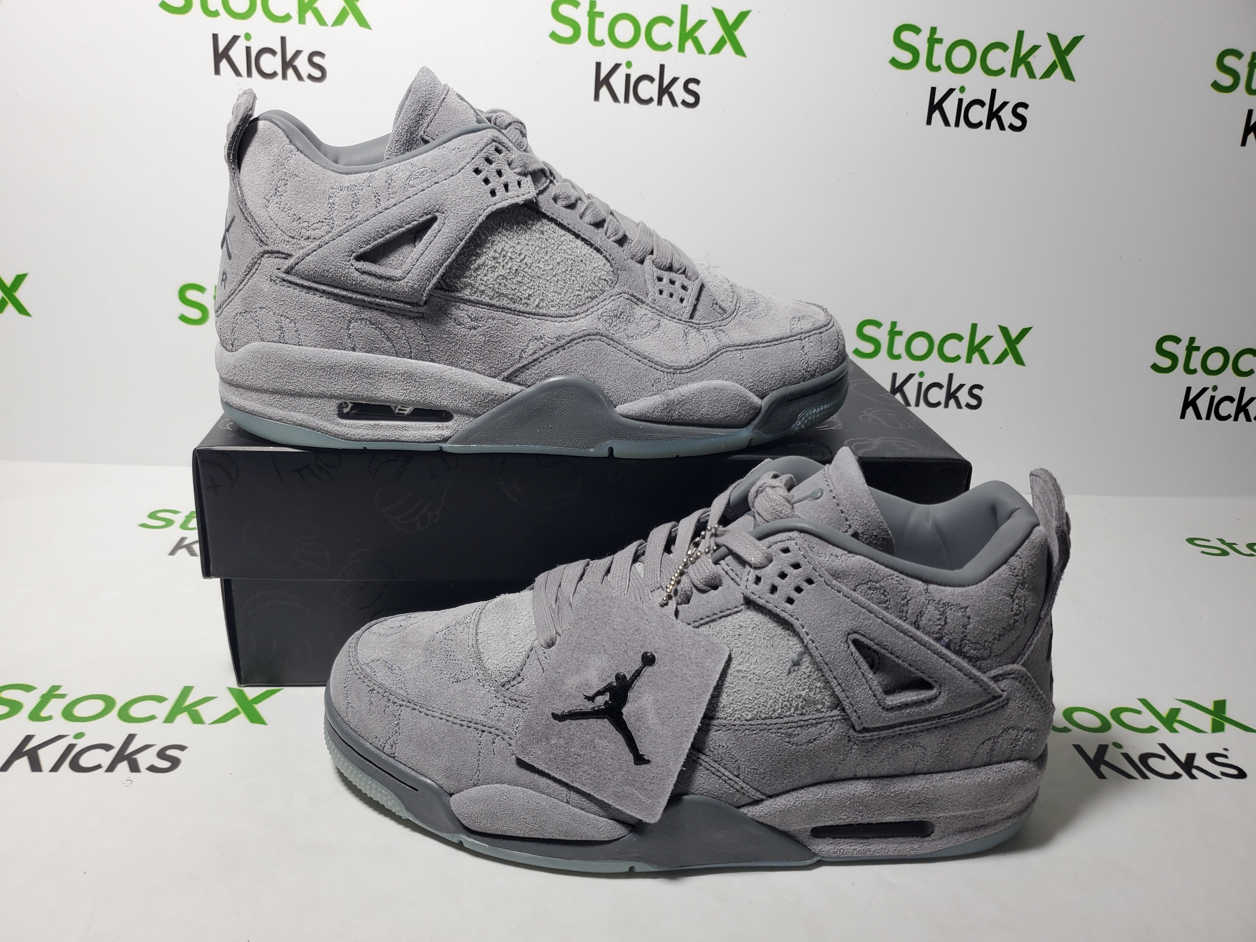 PK God Batch Air Jordan 4 Retro Kaws  930155-003 review Stockicks 02