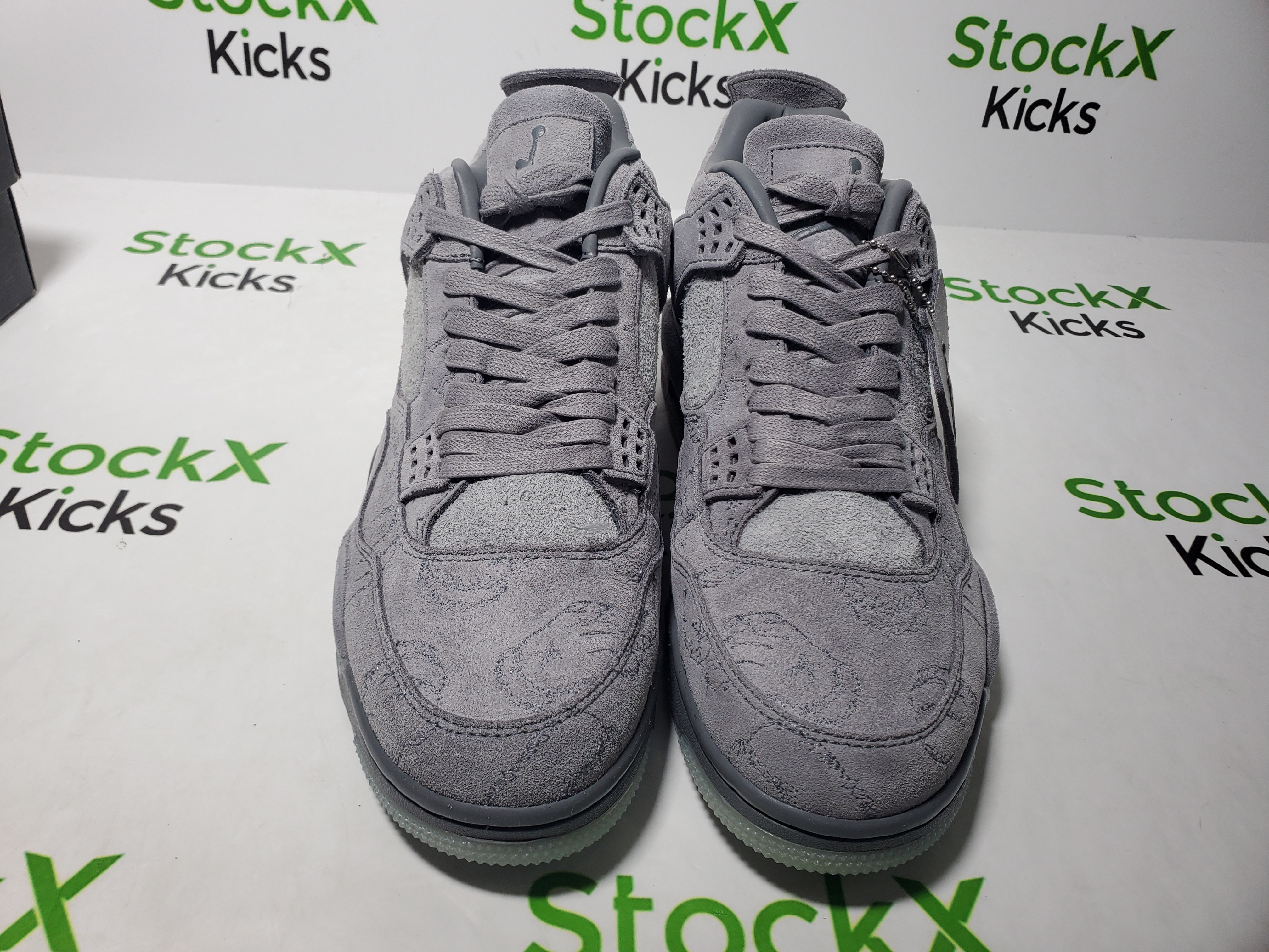 PK God Batch Air Jordan 4 Retro Kaws  930155-003 review Stockicks 04
