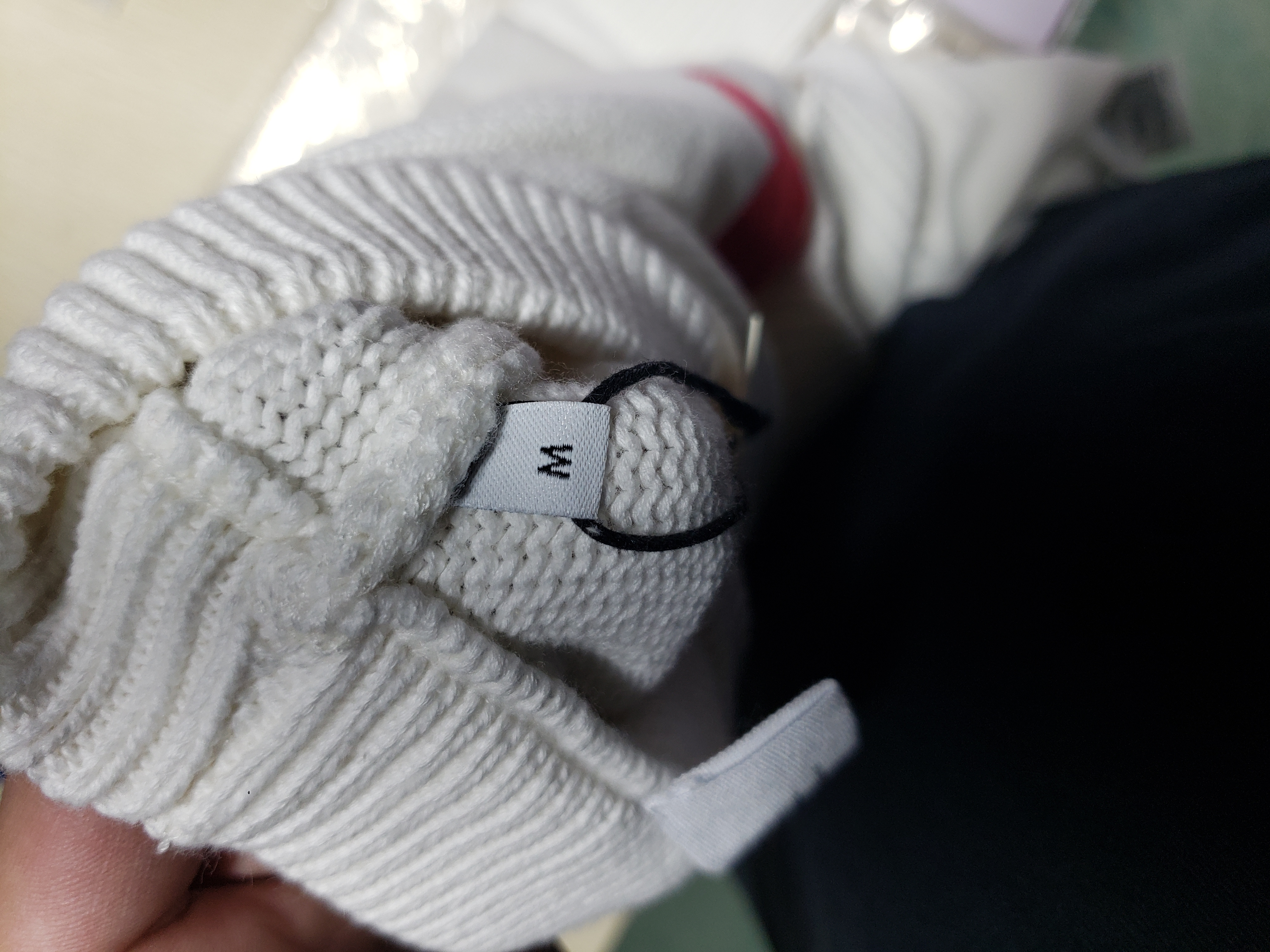 AMI PARIS 21FW Heart Embroidered Crew Neck Sweater White review Stockicks 00