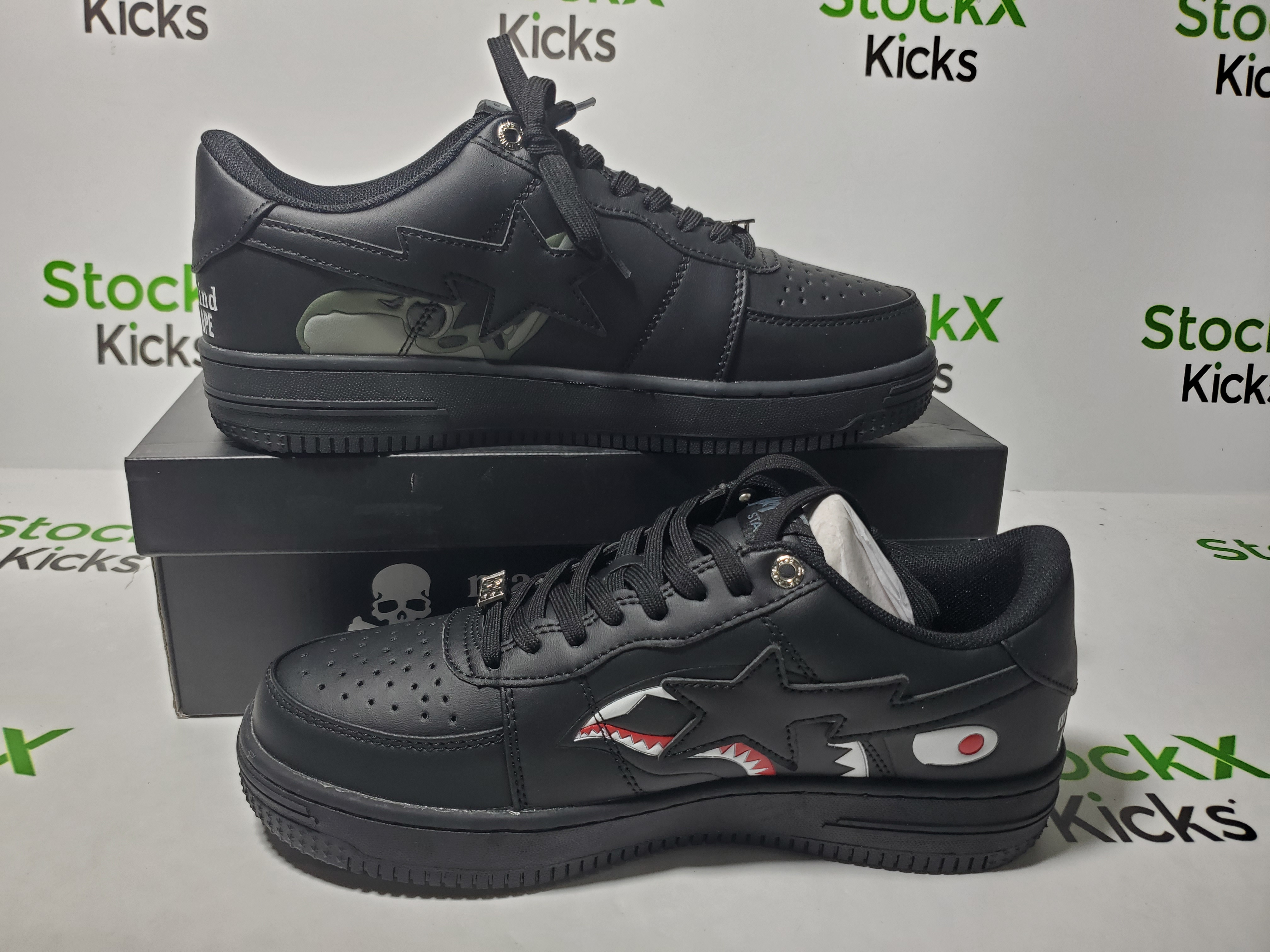 A Bathing Ape Bape StaBlack Shark Collaboration IG73-191-914 review Stockicks 02