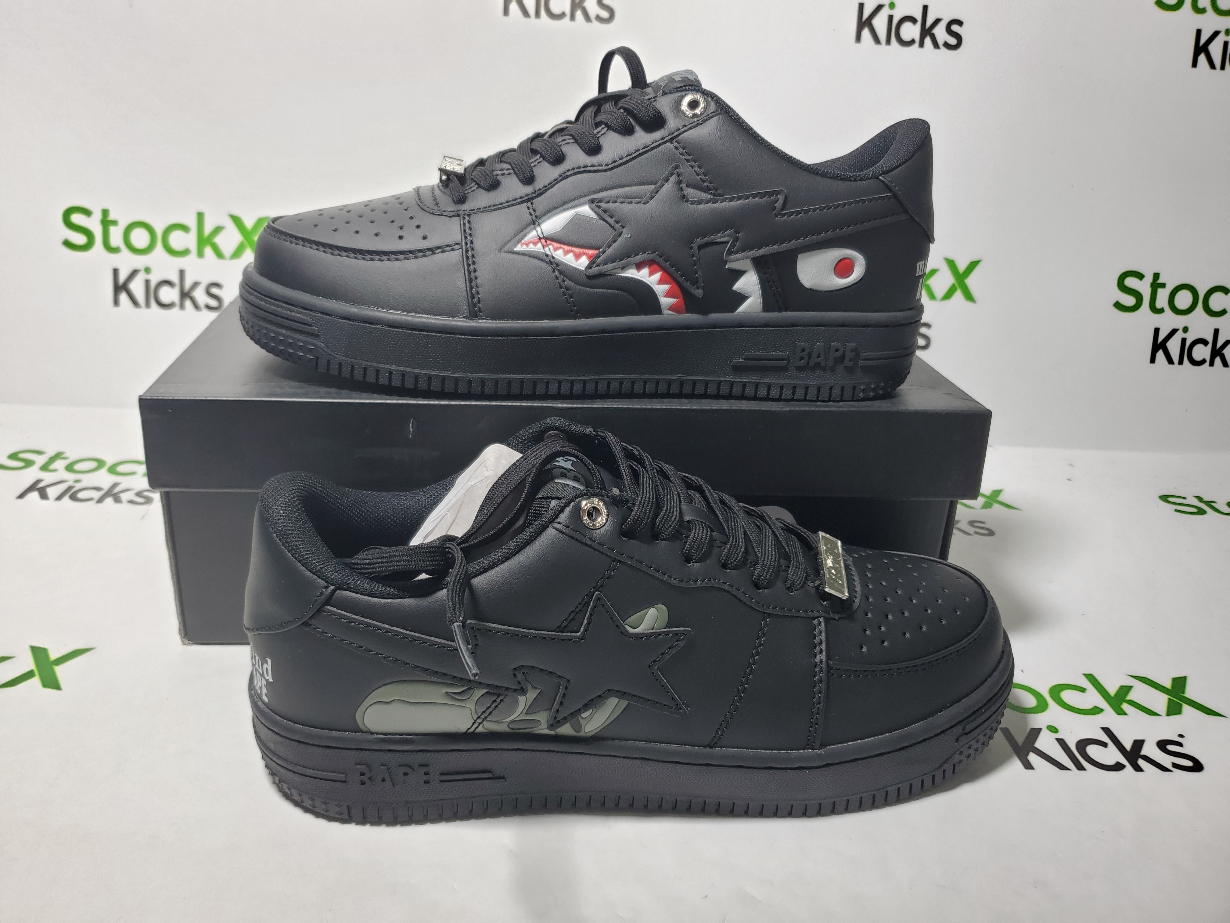 A Bathing Ape Bape StaBlack Shark Collaboration IG73-191-914 review Stockicks 01