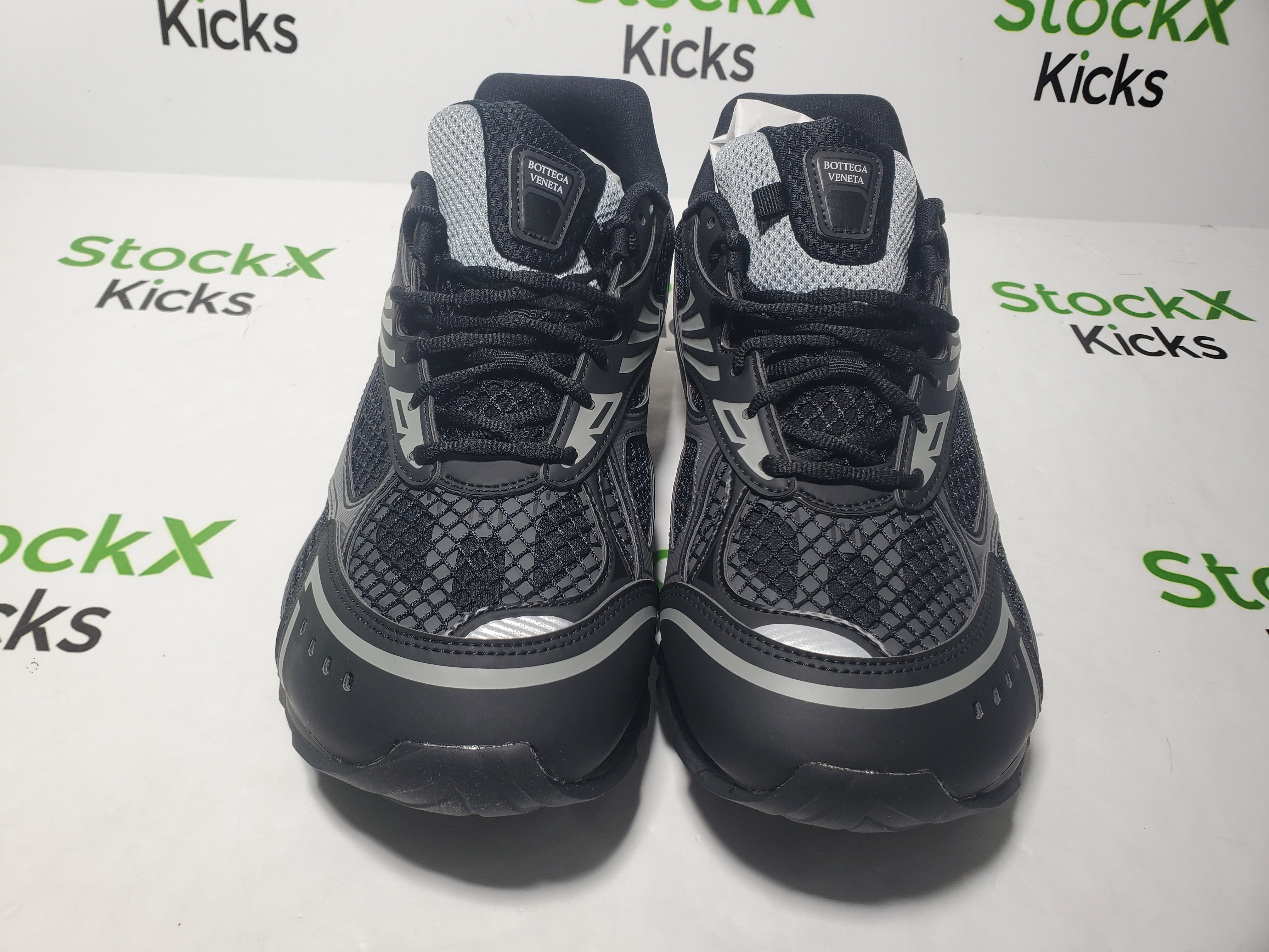 Bottega Veneta Orbit Black review Stockicks 04