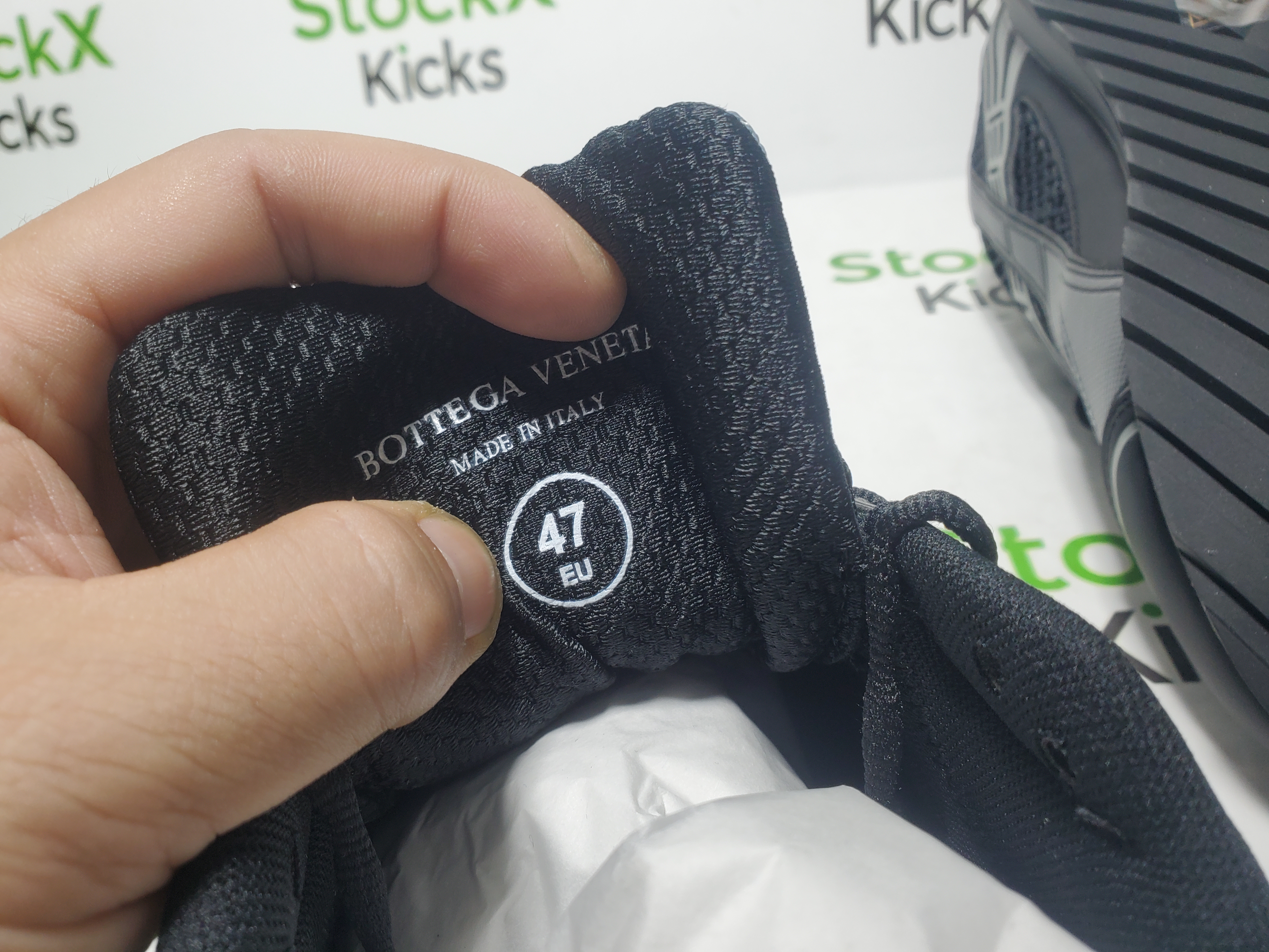 Bottega Veneta Orbit Black review Stockicks 06