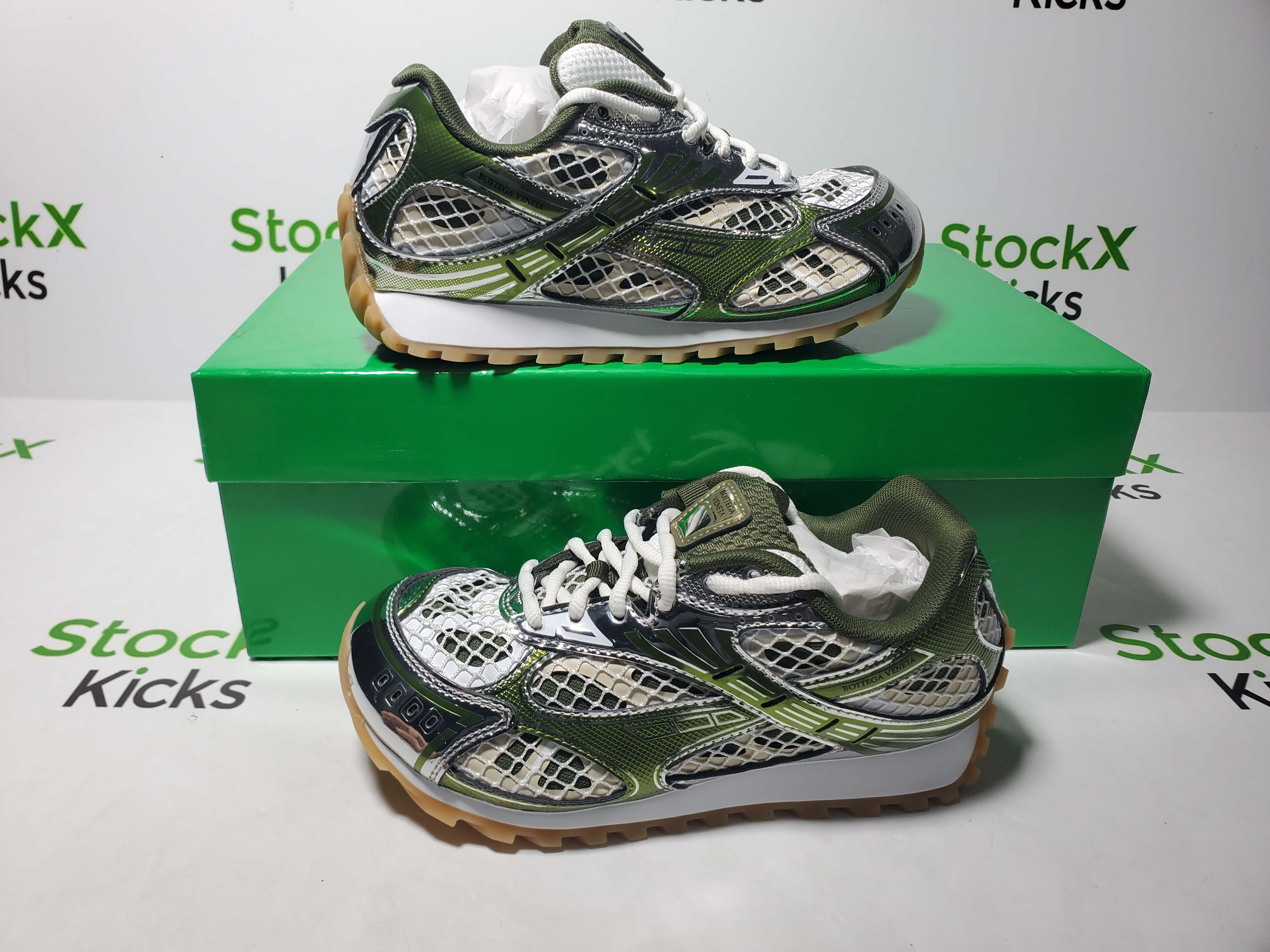 Bottega Veneta Orbit Olive Green review Stockicks 02