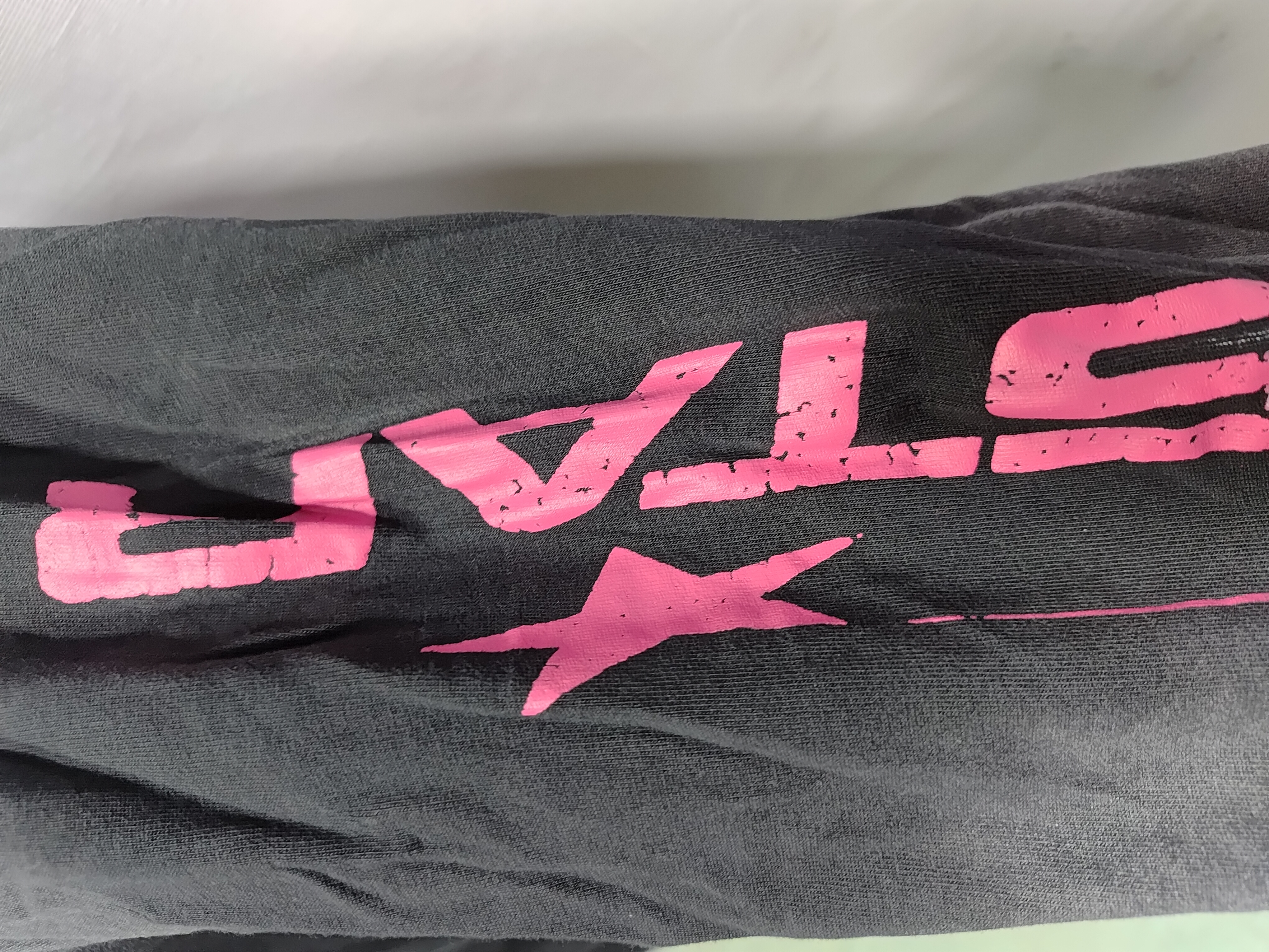 Hellstar Christ Long-Sleeve Washed Black T-Shirt D3102 Old Brick Red review Stockicks 03