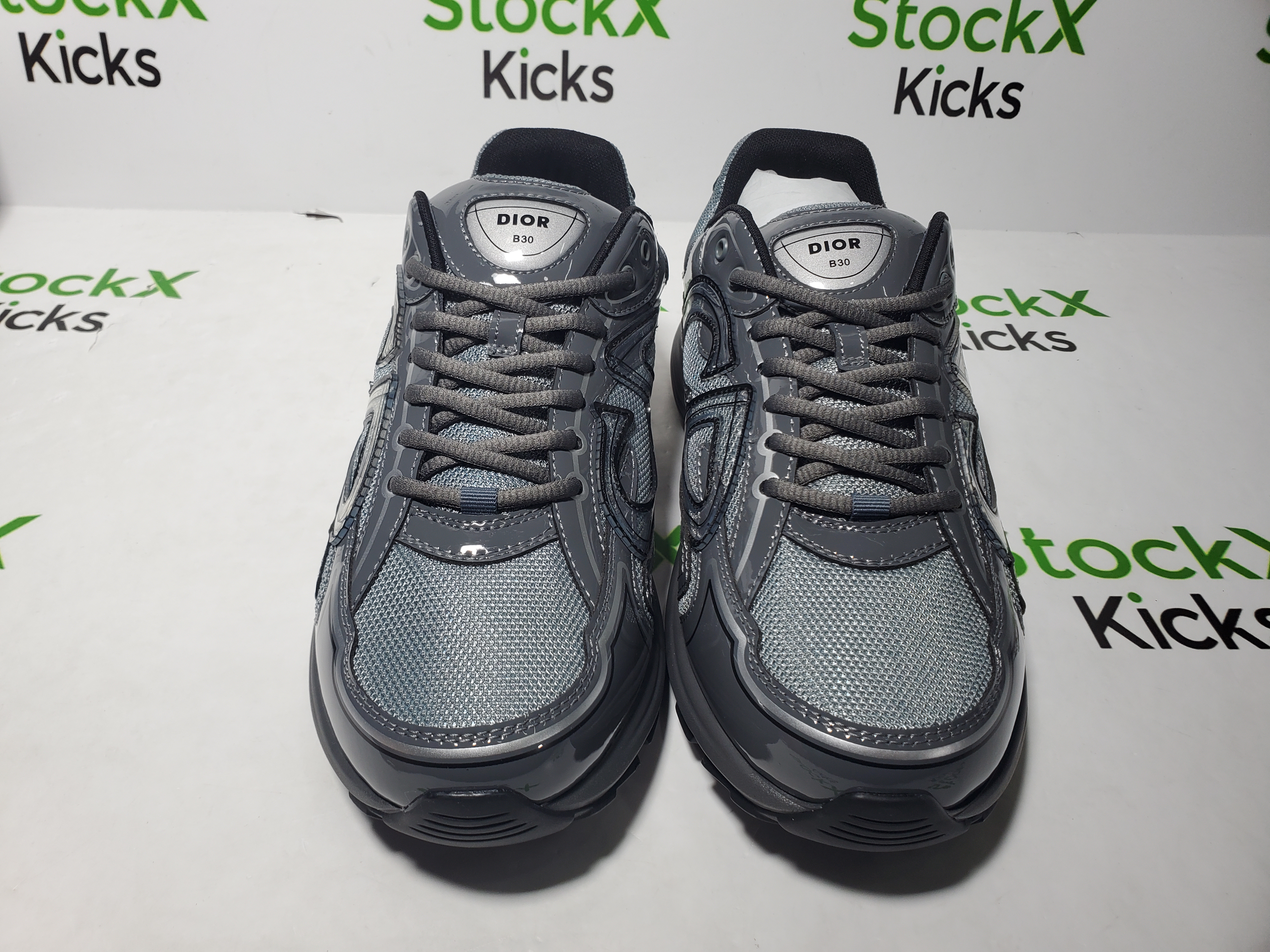 Dior B30 Light Gray Silver 3SN279ZEH_H968 review Stockicks 04