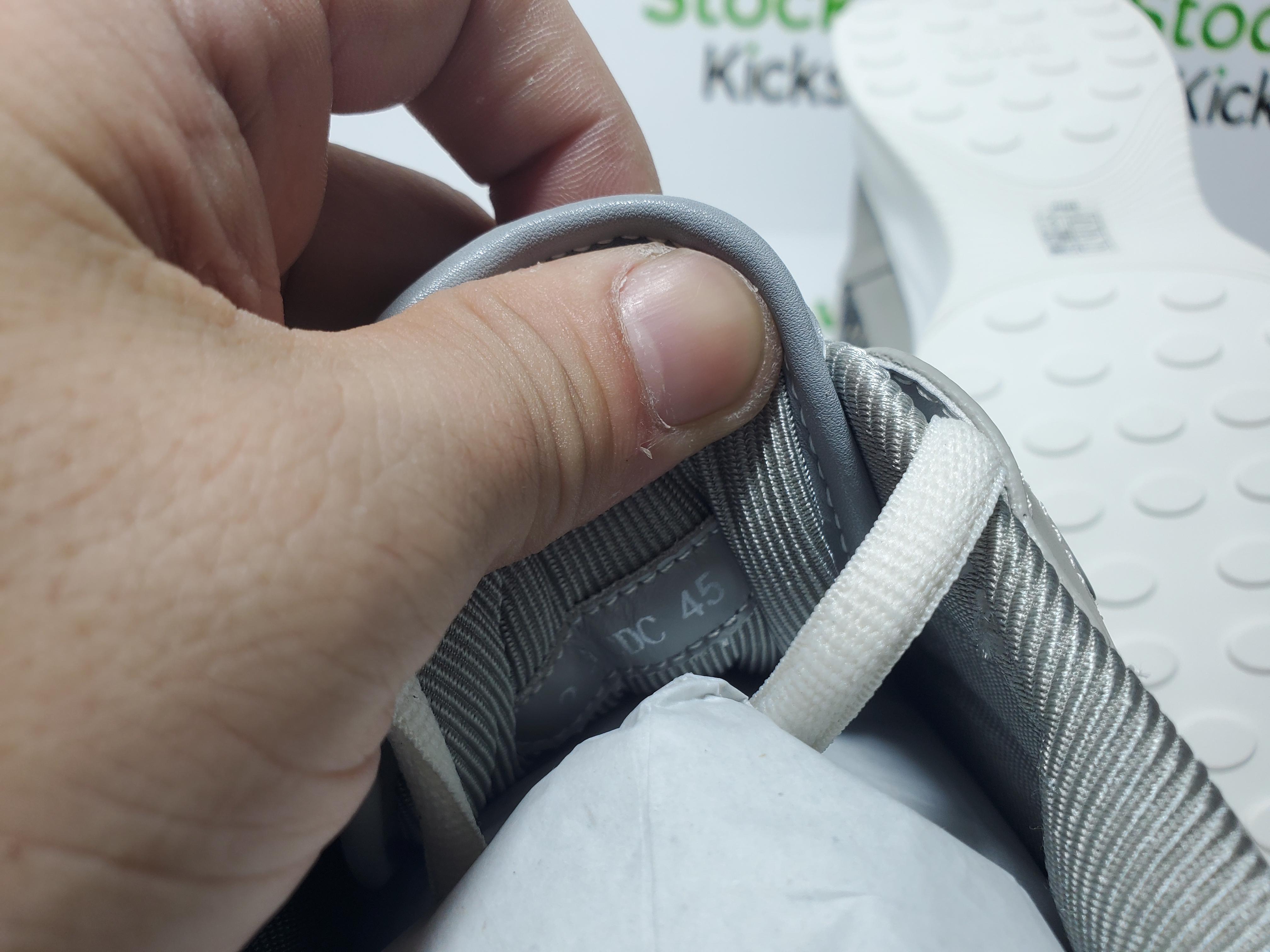 Dior B25 Runner Grey Smooth Calfskin Oblique Jacquard 3SN299ZIR- H165 review Stockicks 06