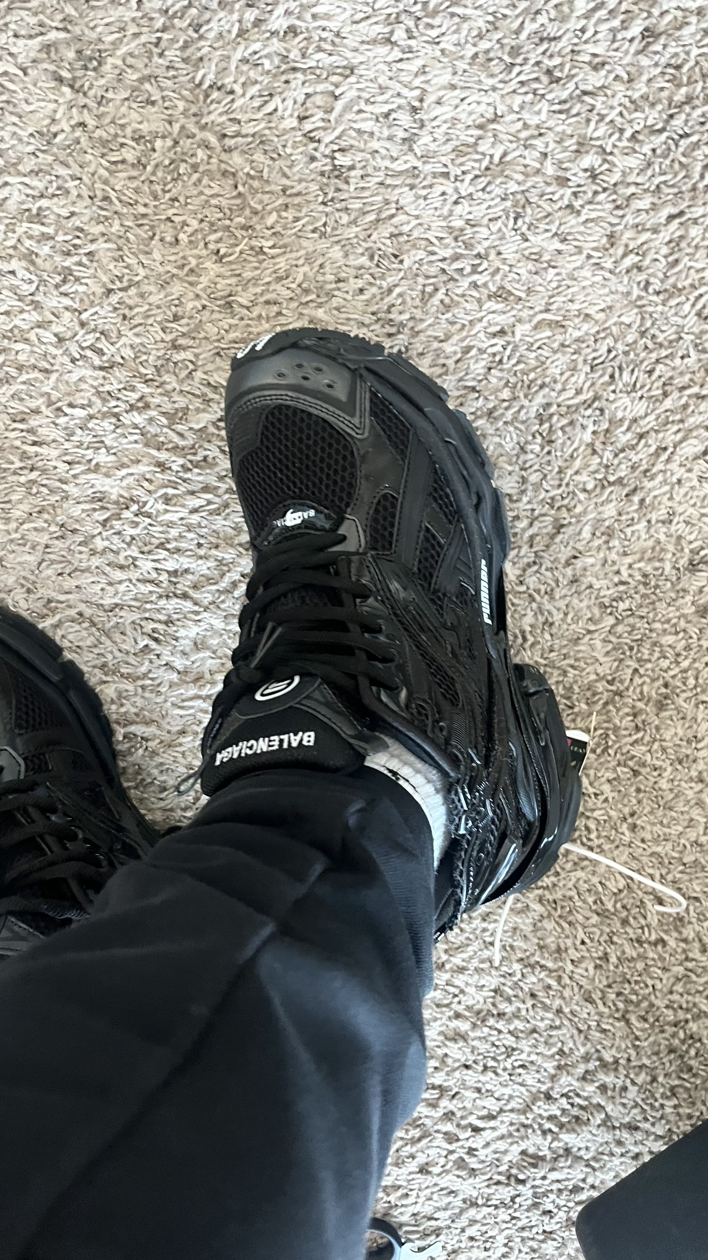 Balenciaga Runner Black review eli g