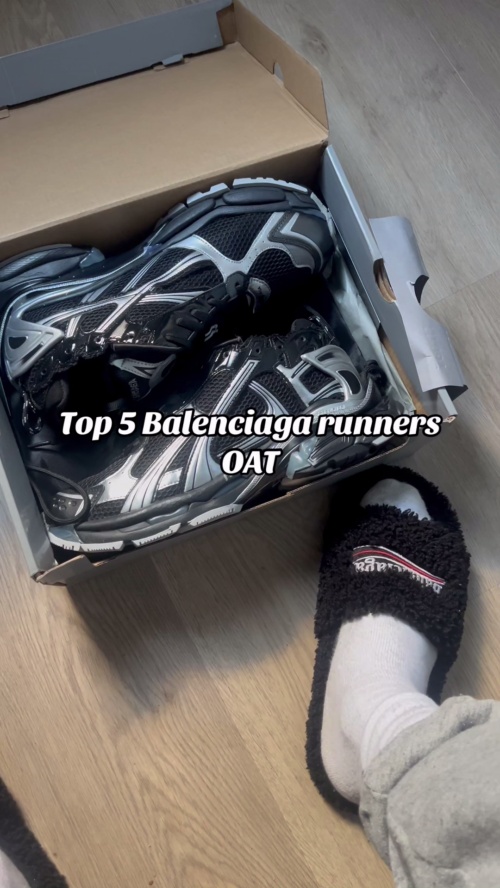 Balenciaga Runner Sneaker 'Black Silver' review 
